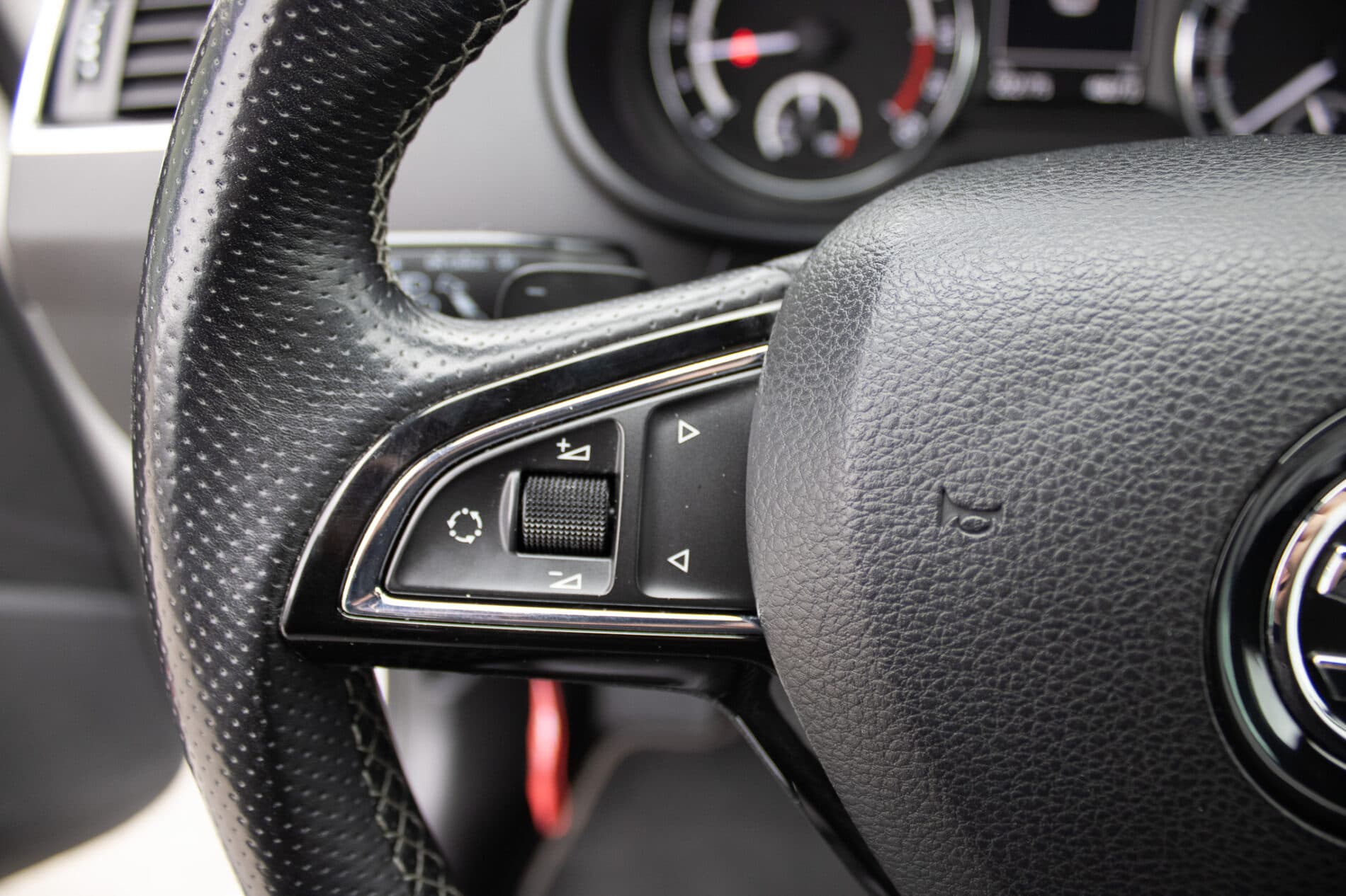 2013 Skoda Octavia RS, biela kombi, 222 175 km