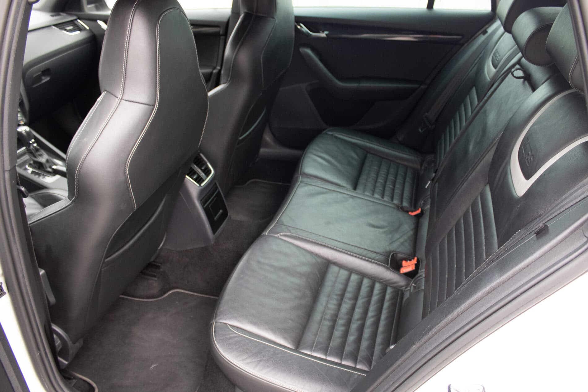 2013 Skoda Octavia RS, biela kombi, 222 175 km