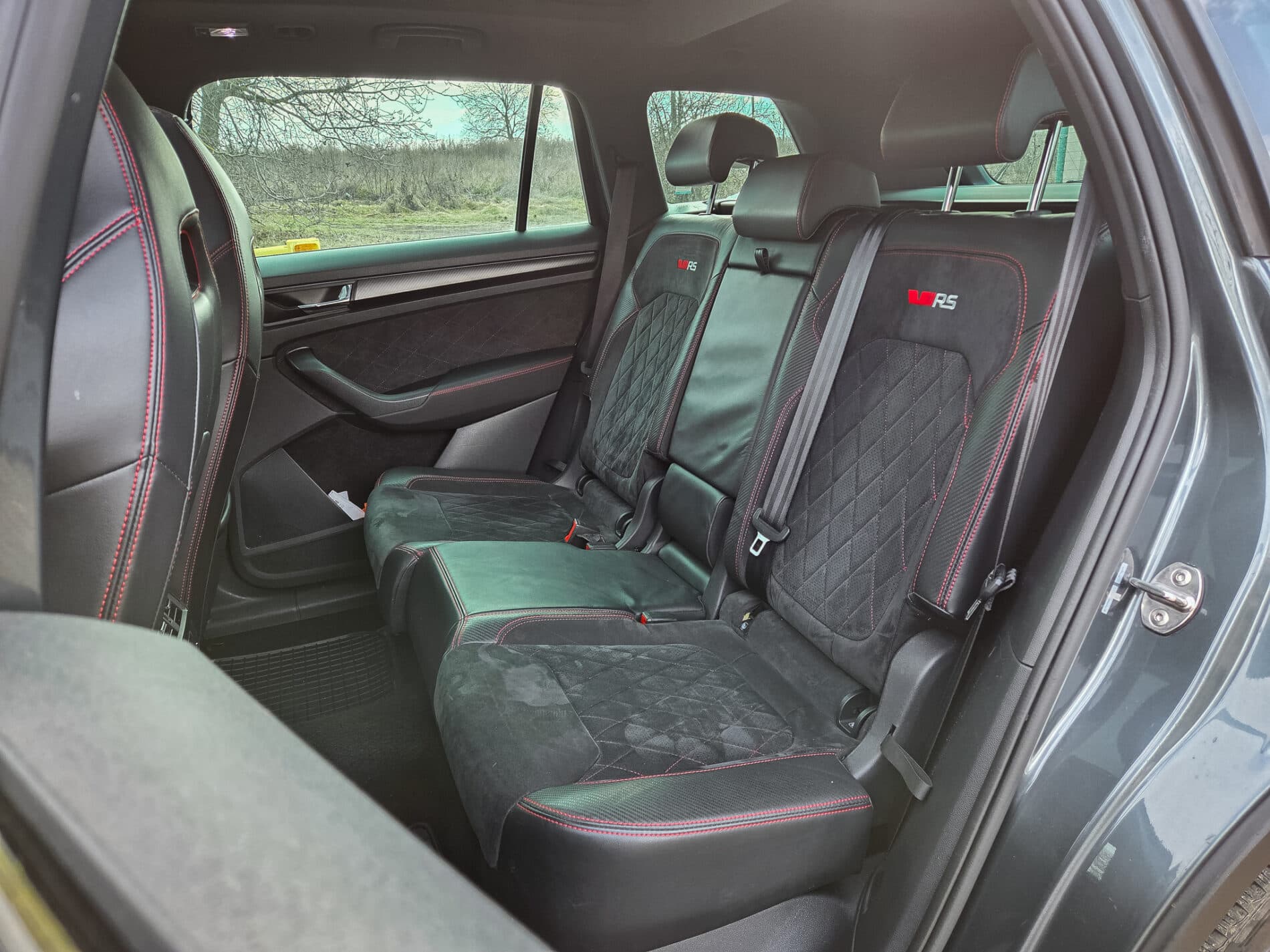 2019 Skoda Kodiaq RS, sivá suv, 156 069 km