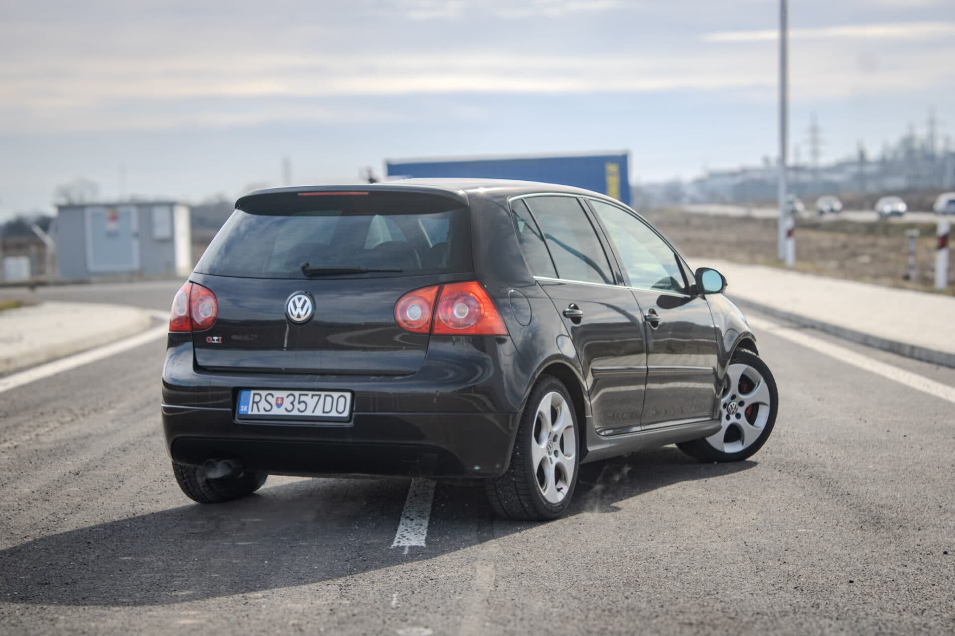2005 Volkswagen Golf GTI, čierna hatchback, 231 763 km