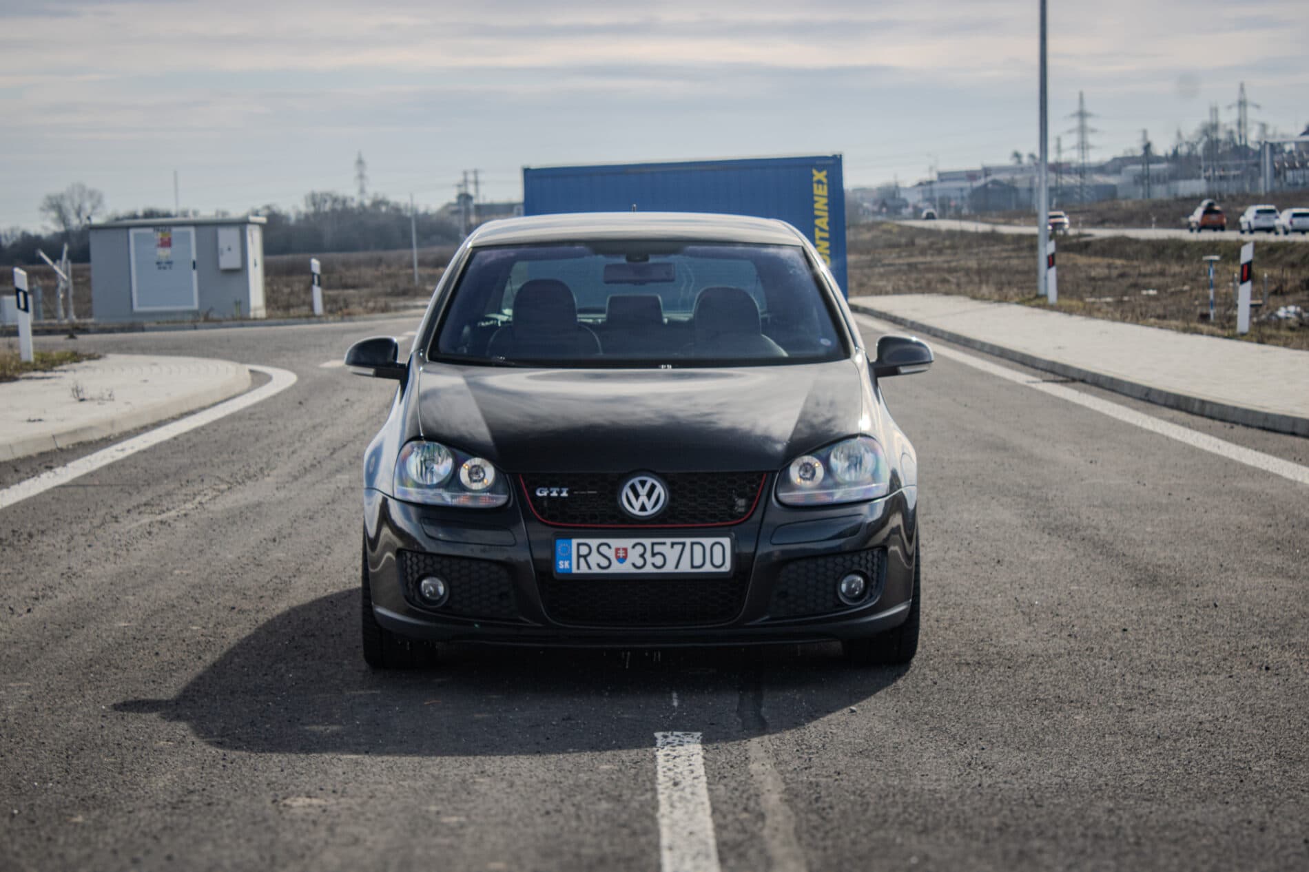 2005 Volkswagen Golf GTI, čierna hatchback, 231 763 km