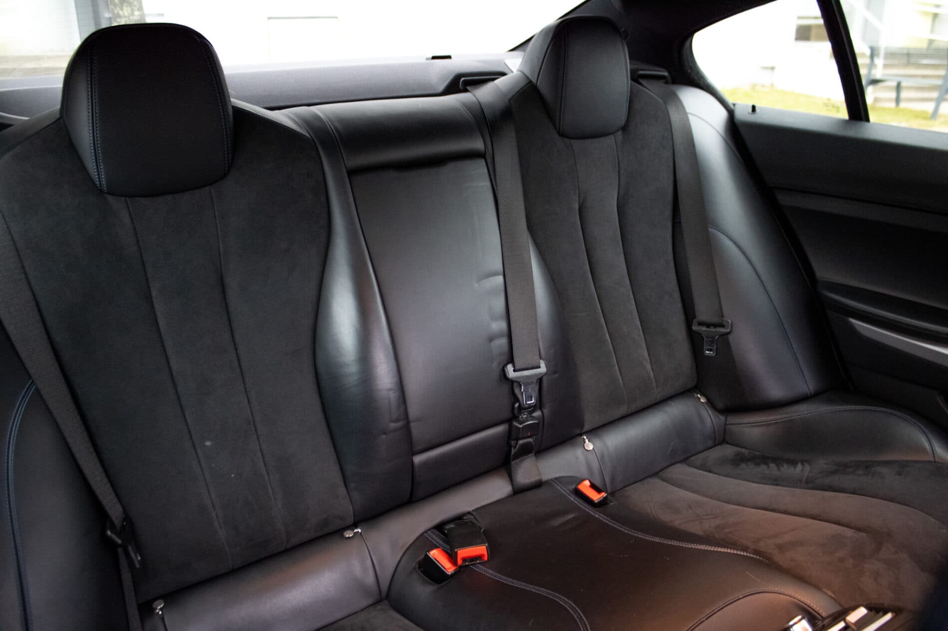 2015 BMW 640d, čierna, 252 488 km