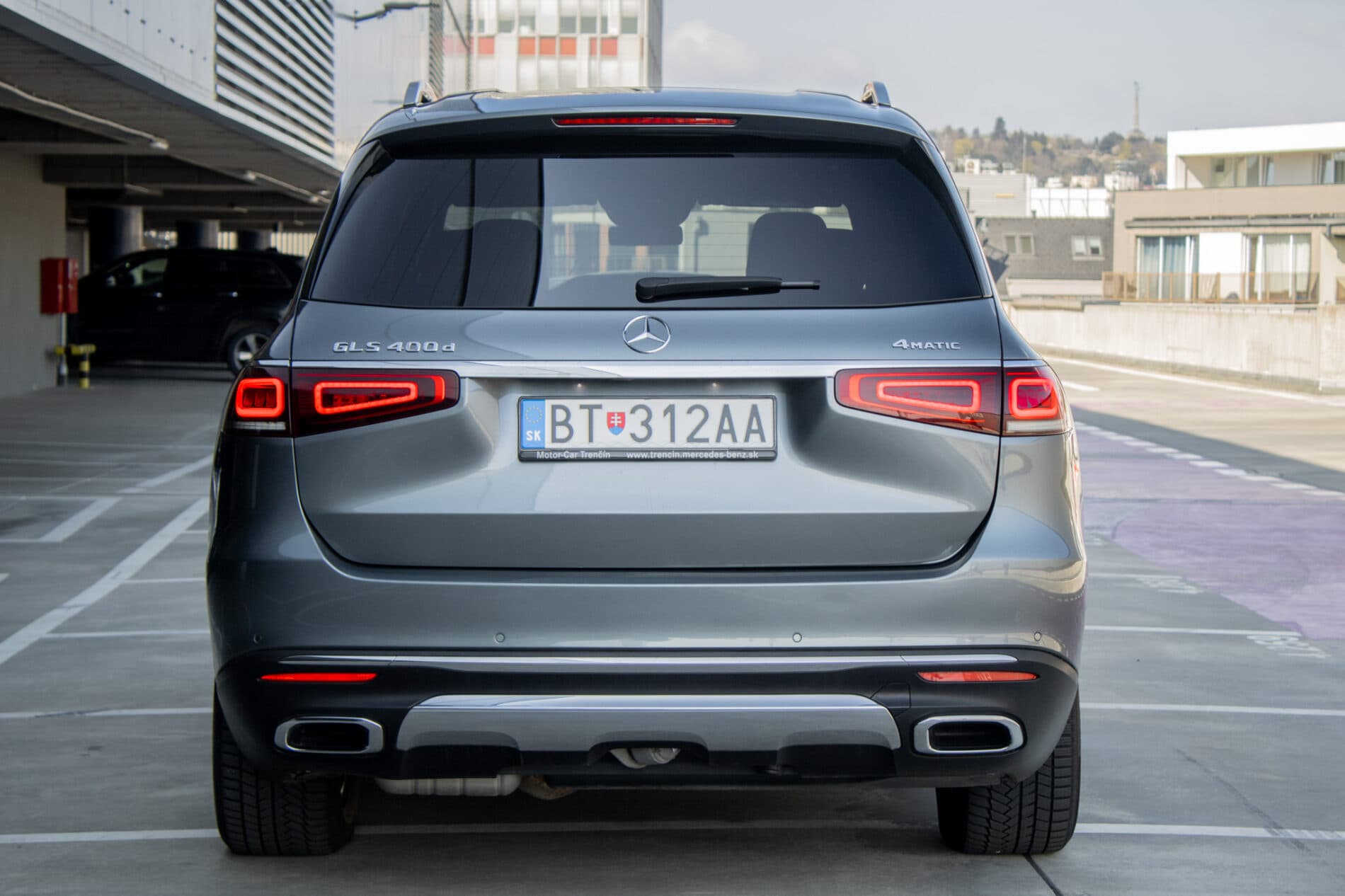 2020 Mercedes-Benz GLS 400d, sivá suv, 126 364 km