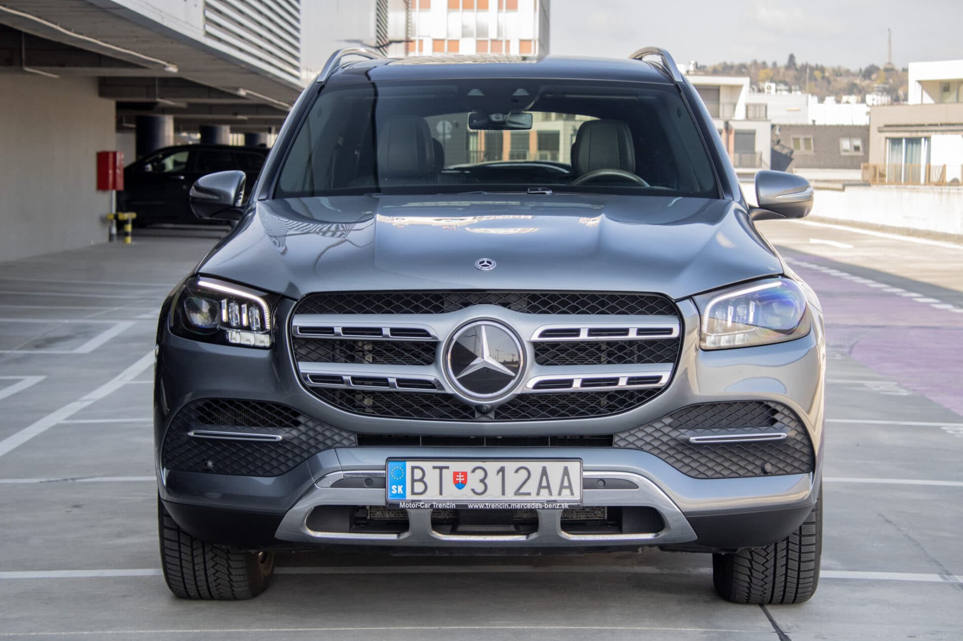 2020 Mercedes-Benz GLS 400d, sivá suv, 126 364 km