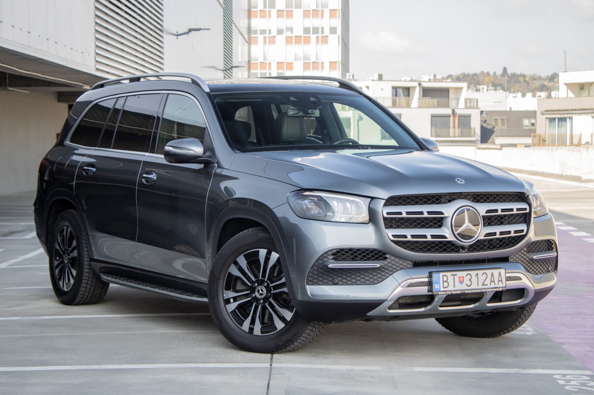 2020 Mercedes-Benz GLS 400d, sivá suv, 126 364 km