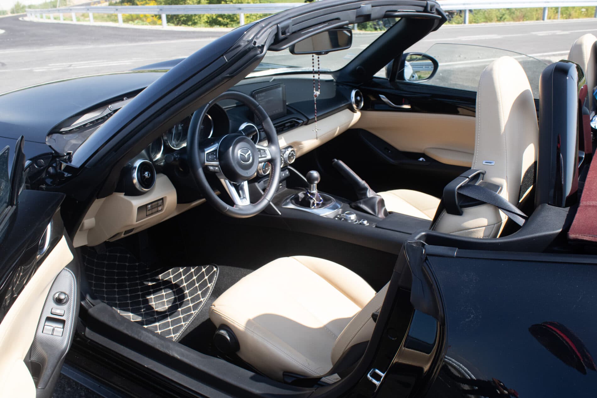 2018 Mazda MX-5 (ND), čierna kabriolet, 22 946 km