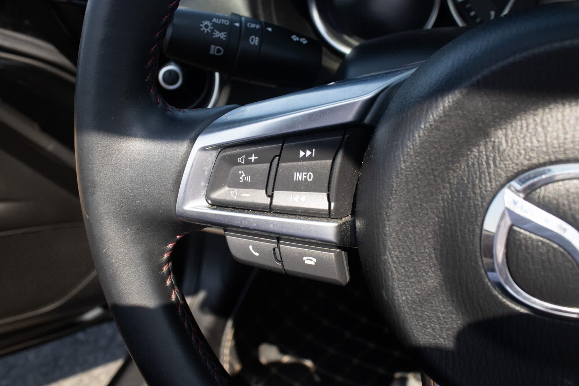 2018 Mazda MX-5 (ND), čierna kabriolet, 22 946 km