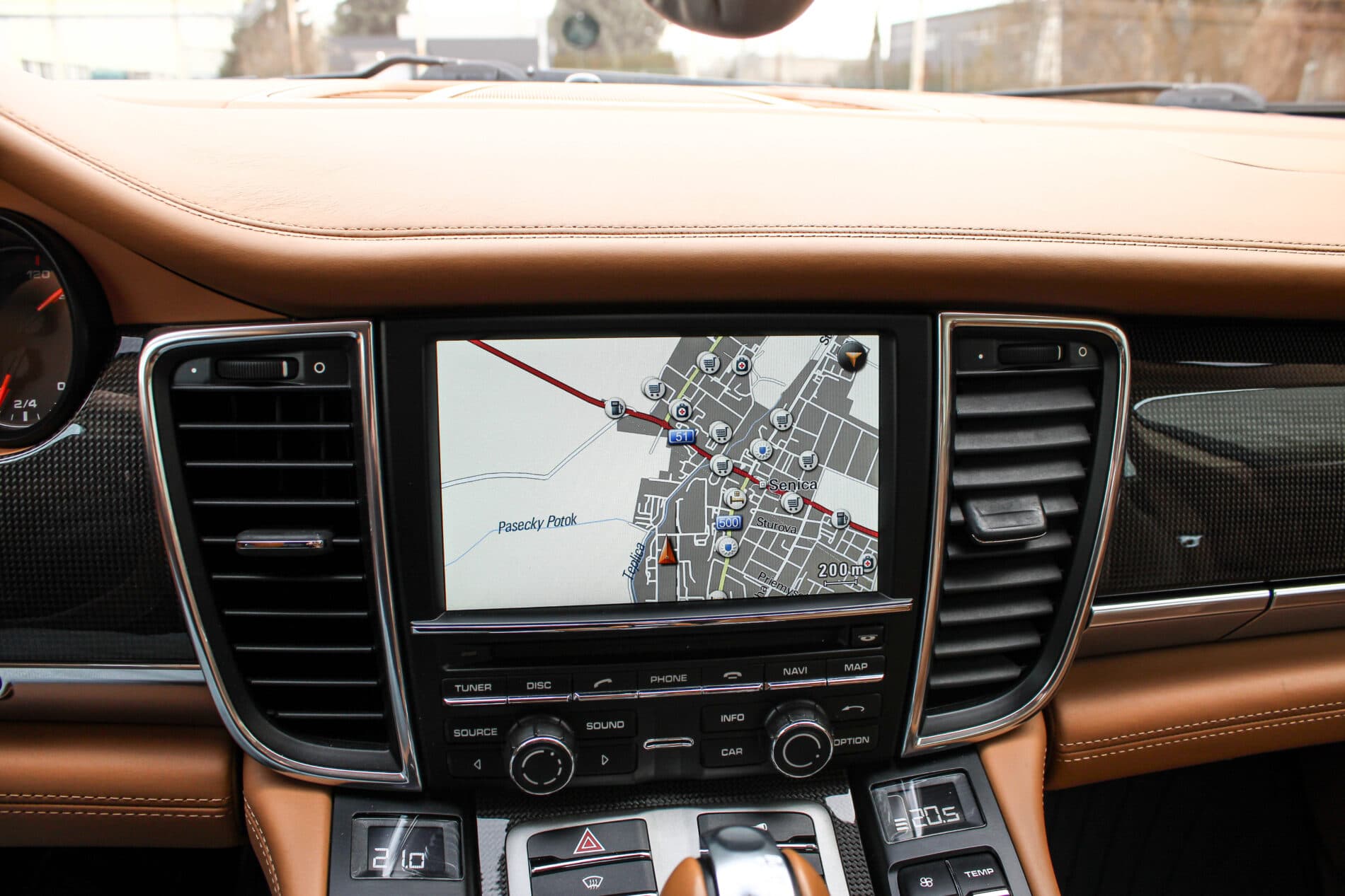 2010 Porsche Panamera S / 4S, čierna sedan, 264 126 km