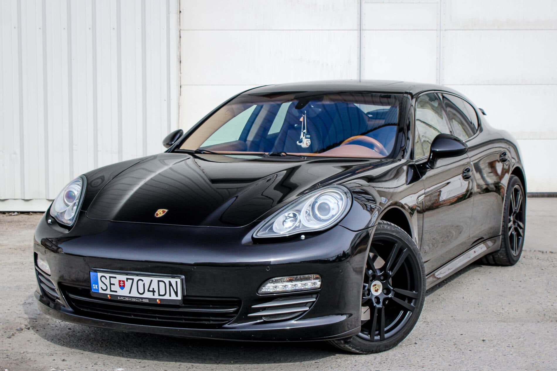 2010 Porsche Panamera S / 4S, čierna sedan, 264 126 km