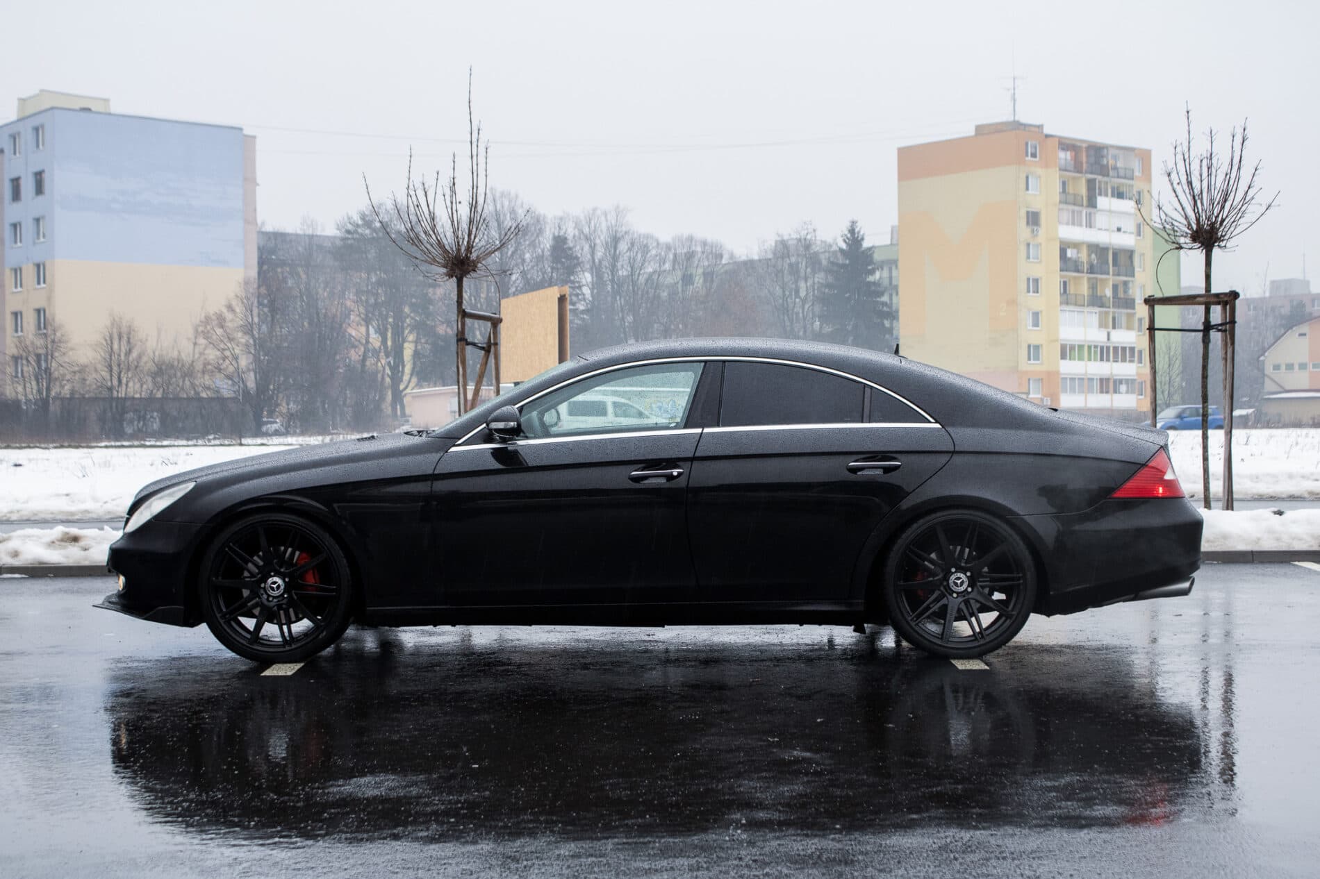 2005 Mercedes-Benz CLS 350, čierna sedan, 190 126 km