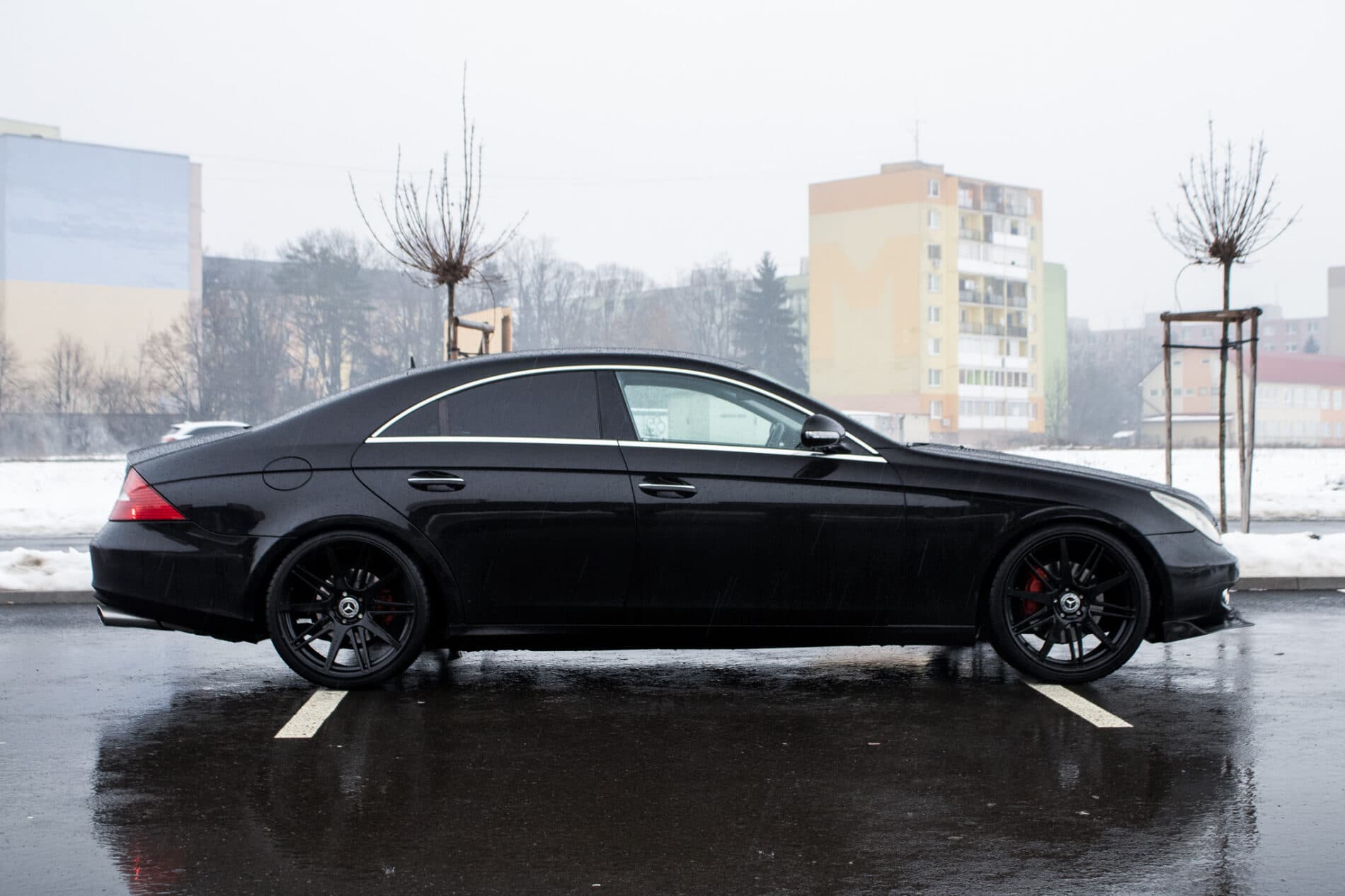2005 Mercedes-Benz CLS 350, čierna sedan, 190 126 km