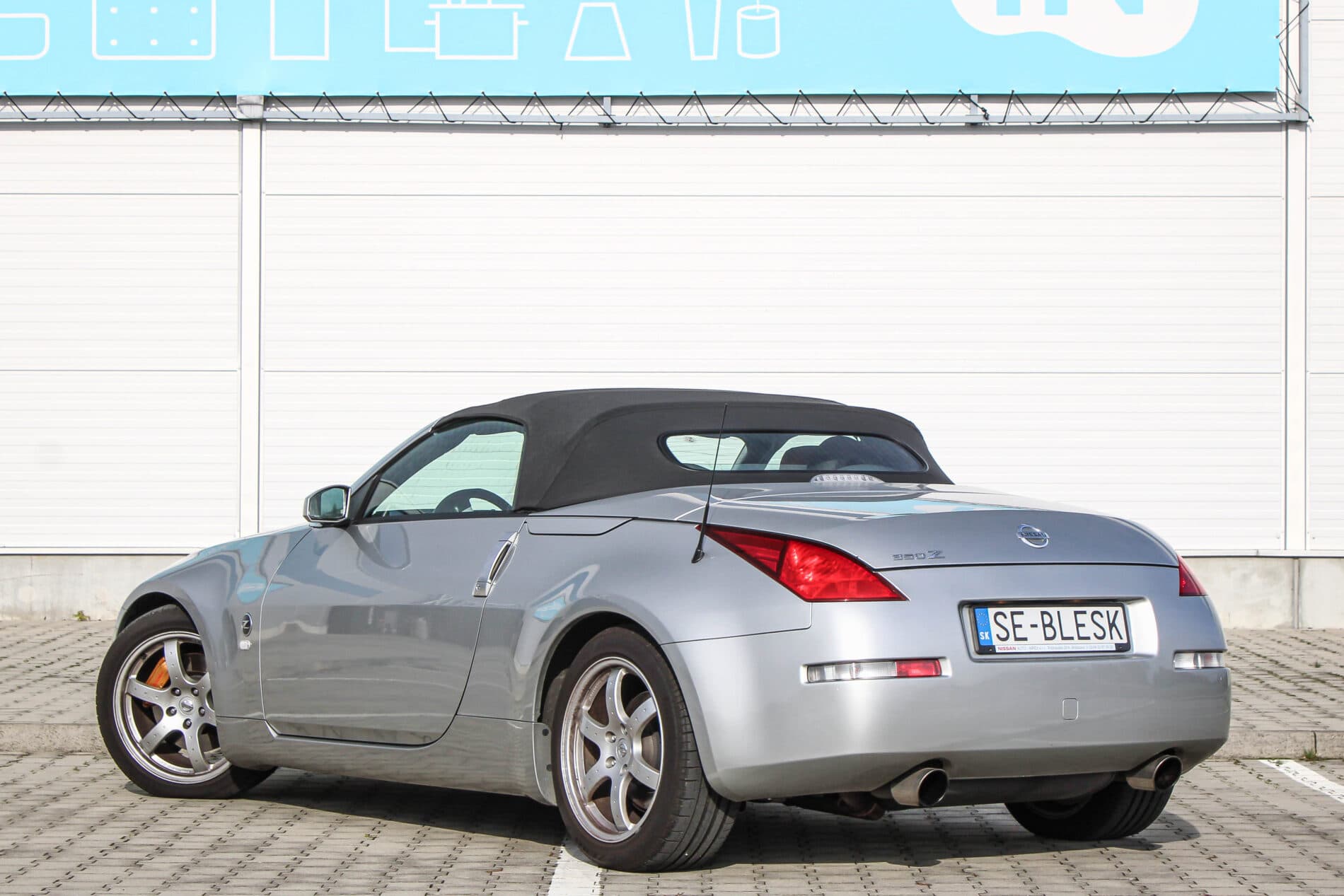 2005 Nissan 350Z, strieborná kabriolet, 36 427 km