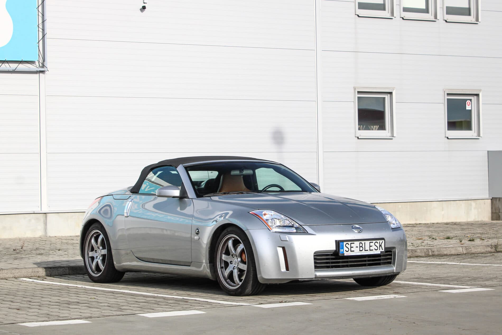2005 Nissan 350Z, strieborná kabriolet, 36 427 km