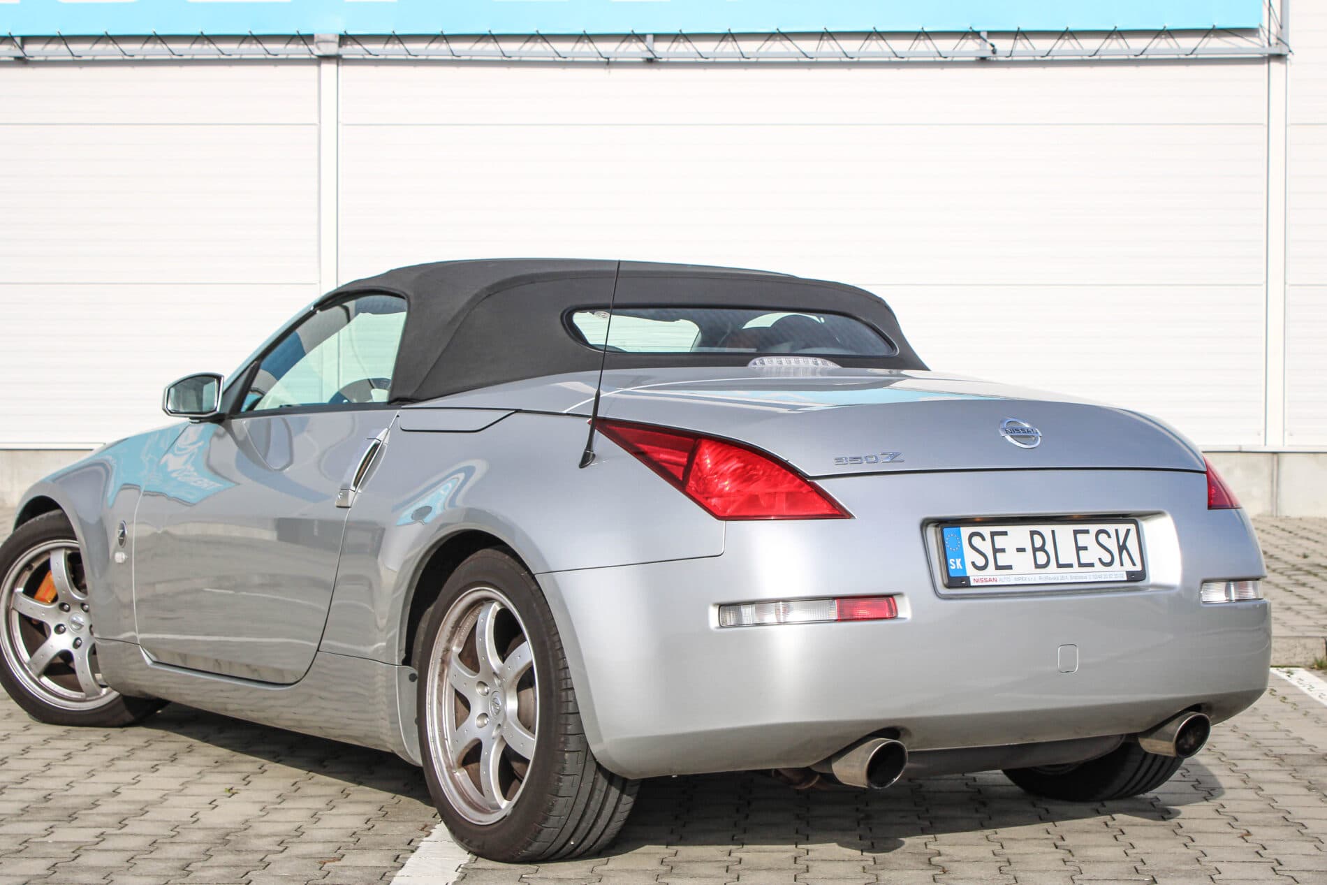 2005 Nissan 350Z, strieborná kabriolet, 36 427 km