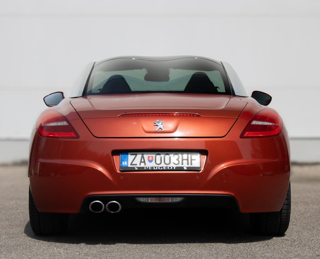 2011 Peugeot RCZ, oranžová kupé, 67 721 km