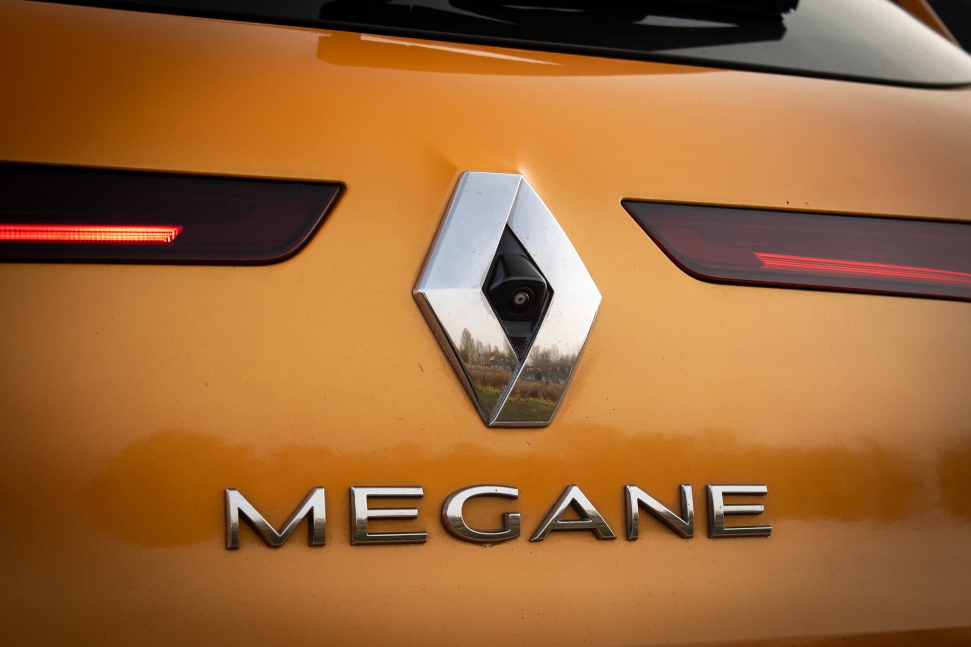 2018 Renault Mégane RS, oranžová hatchback, 146 153 km