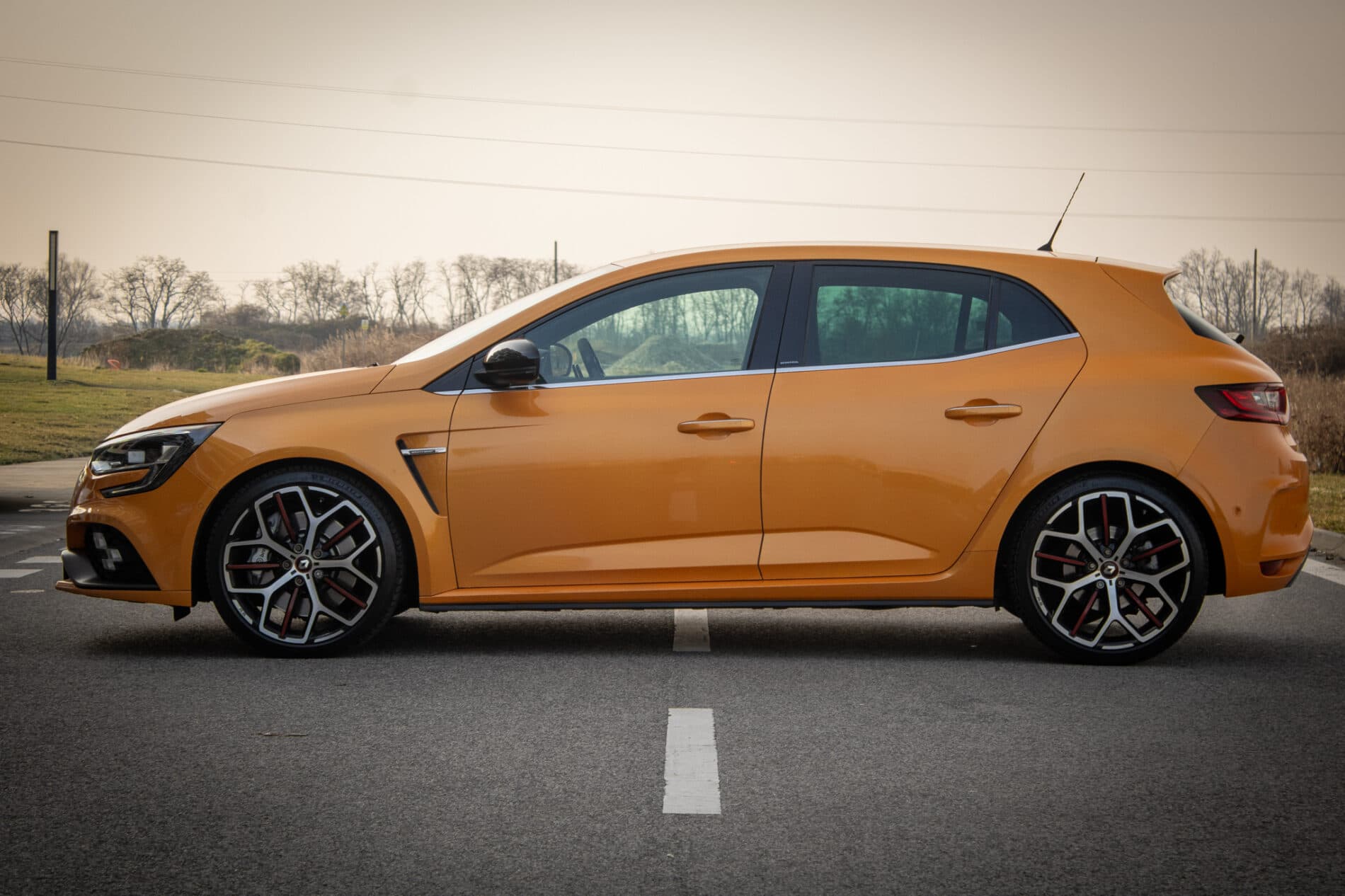 2018 Renault Mégane RS, oranžová hatchback, 146 153 km