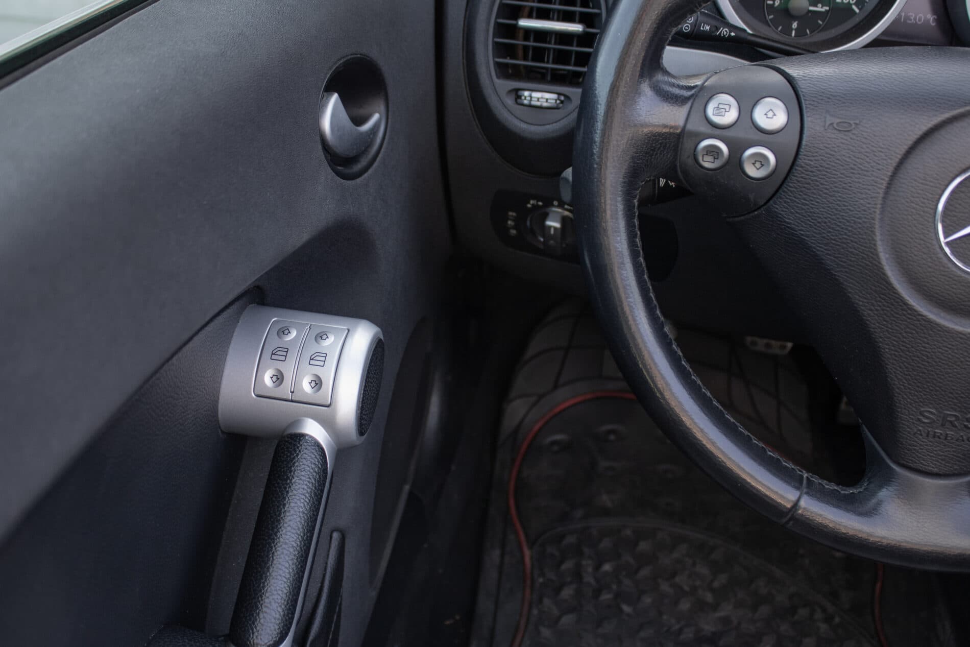 2006 Mercedes-Benz SLK 200 Komp., strieborná kabriolet, 87 500 km