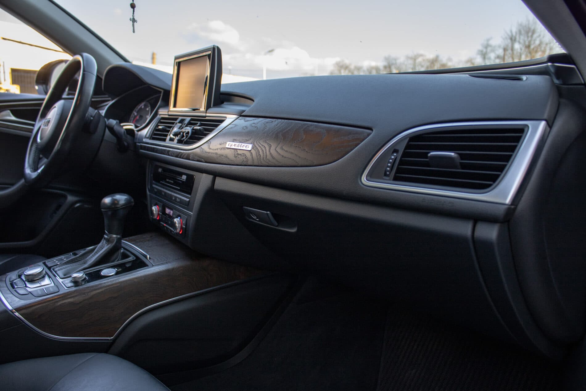 2013 AUDI A6, hnedá kombi, 284 418 km