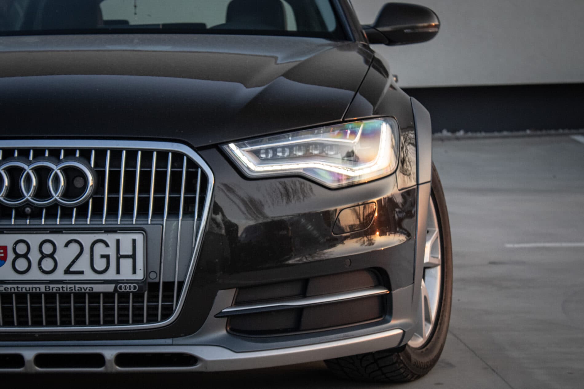 2013 AUDI A6, hnedá kombi, 284 418 km