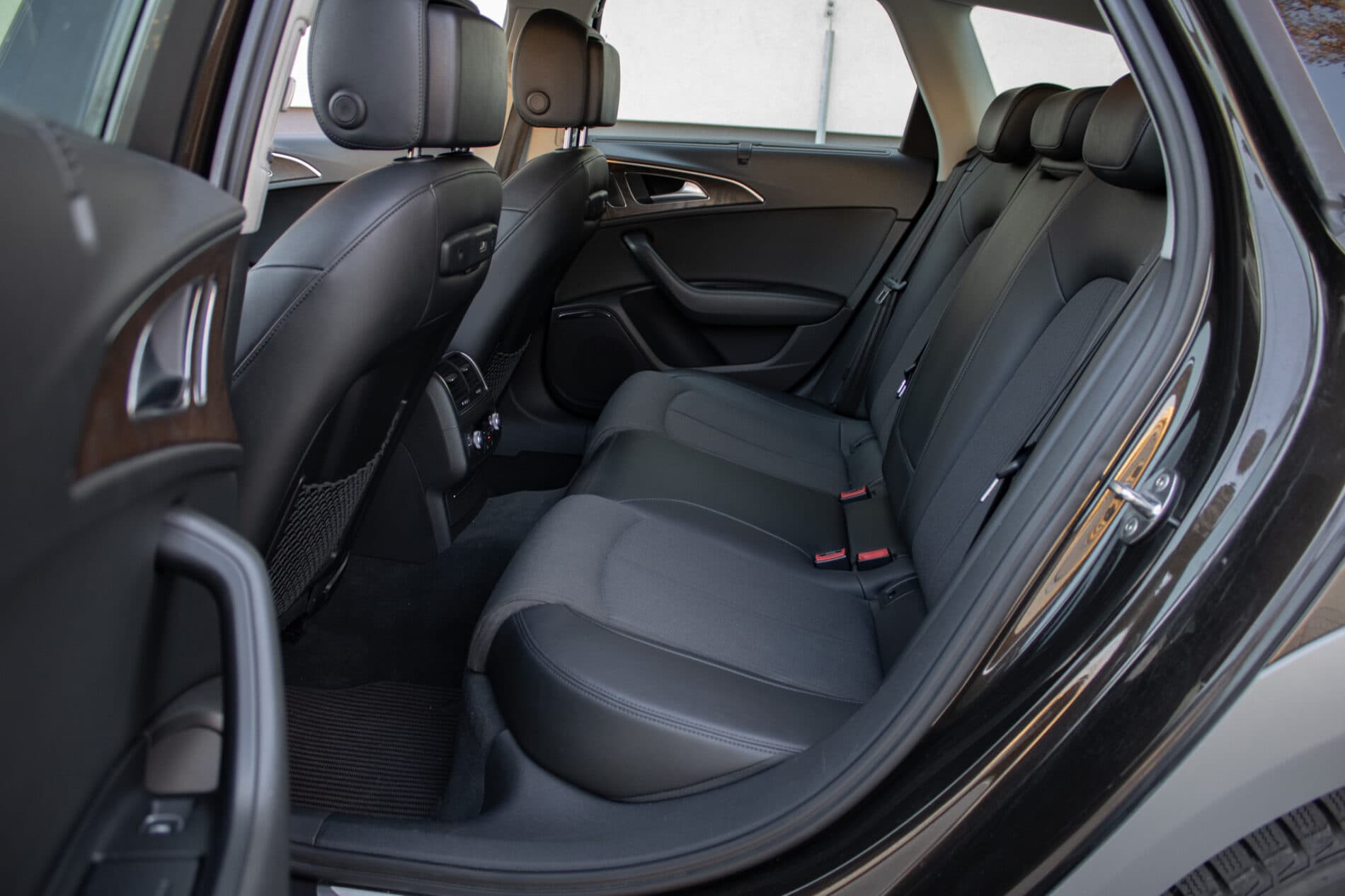2013 AUDI A6, hnedá kombi, 284 418 km