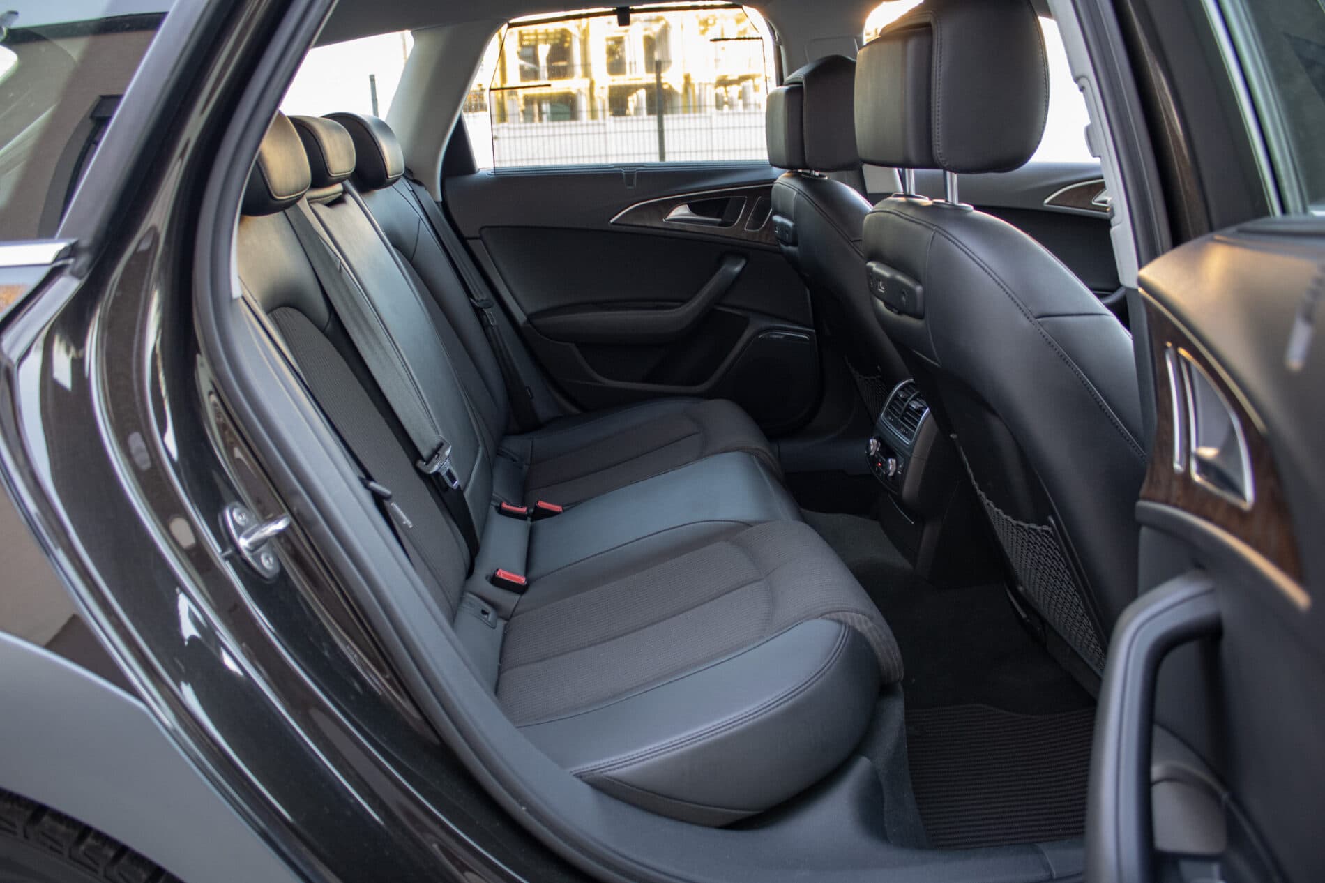 2013 AUDI A6, hnedá kombi, 284 418 km