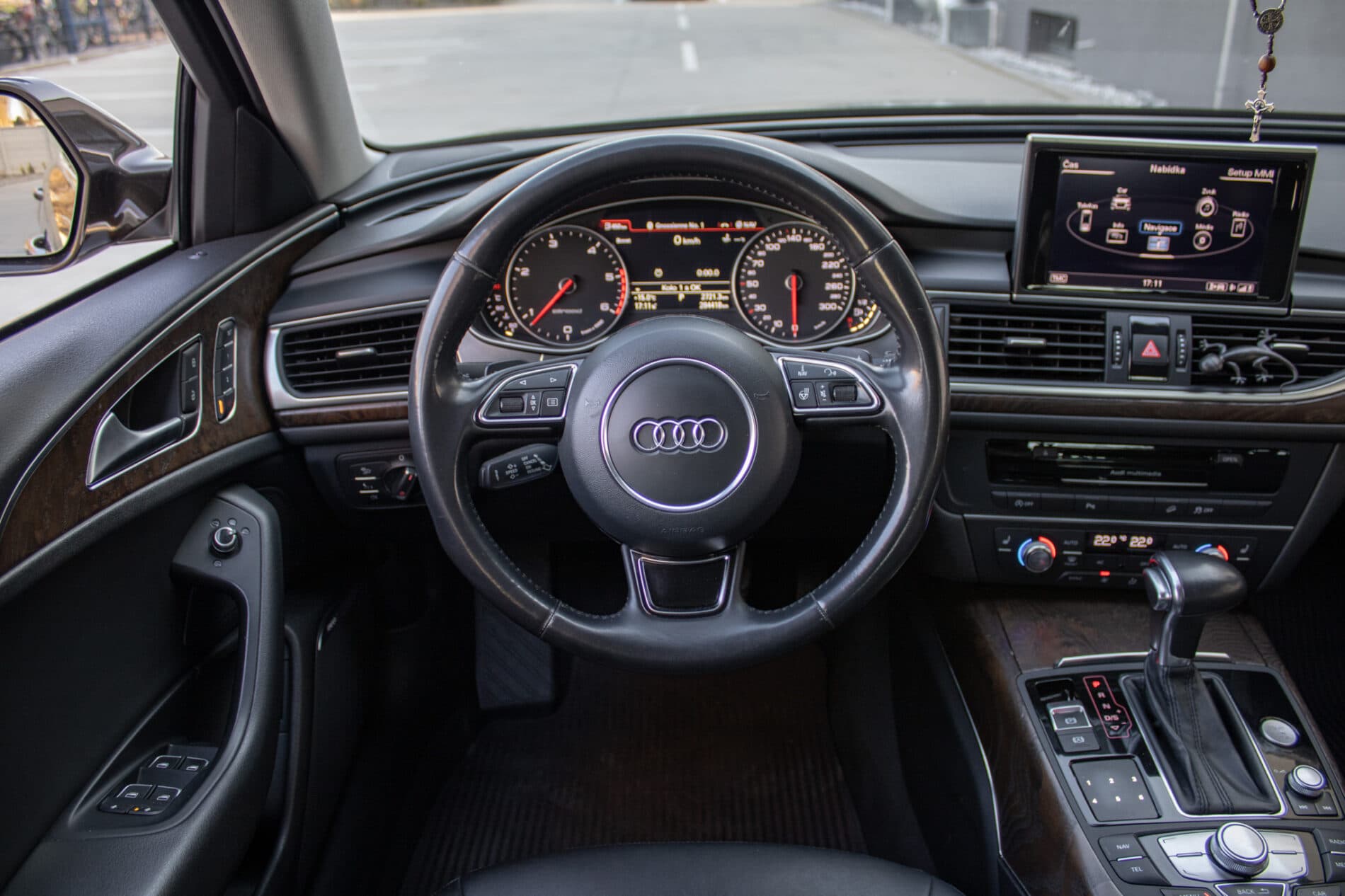 2013 AUDI A6, hnedá kombi, 284 418 km