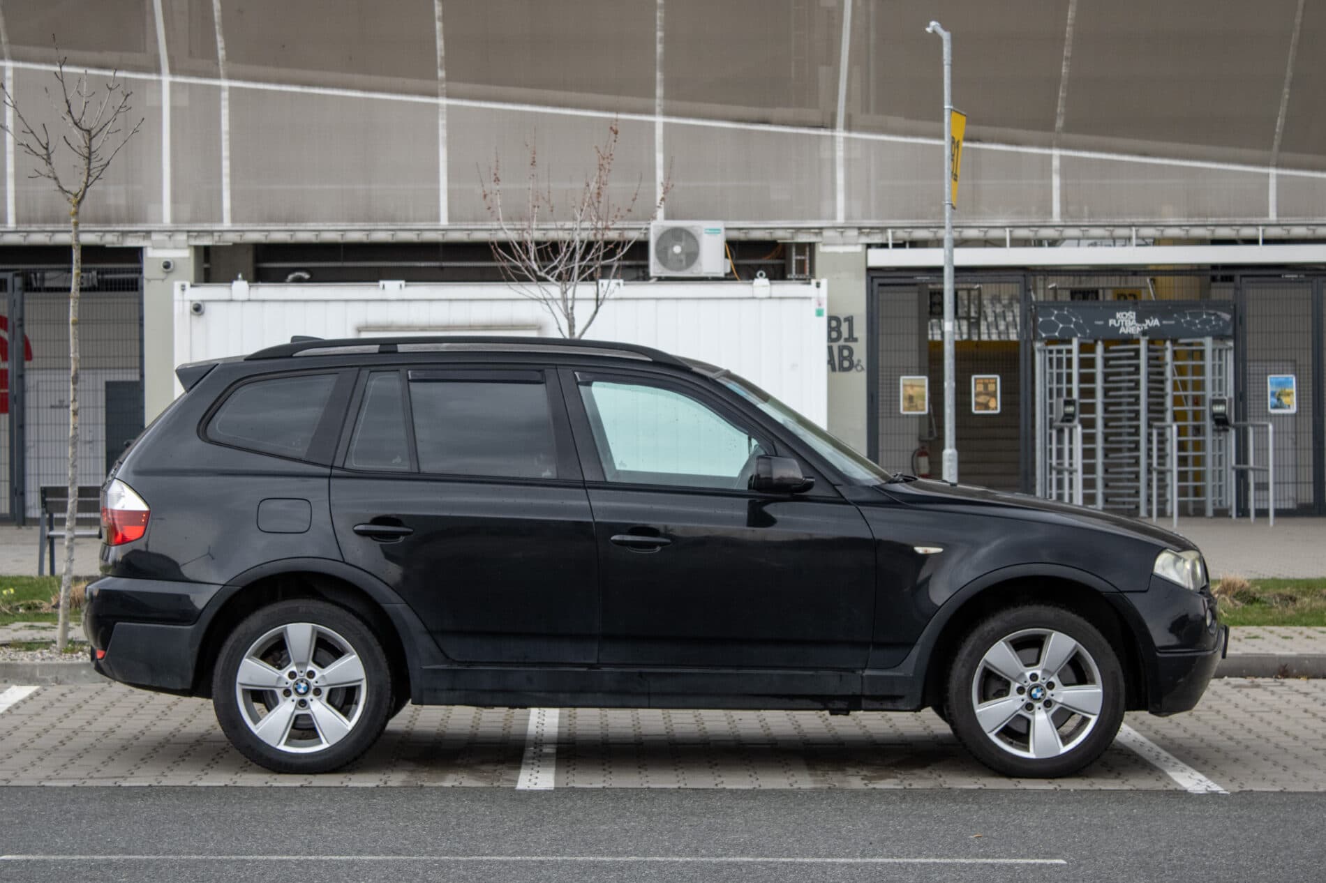 2008 BMW X3 35d, čierna suv, 273 392 km