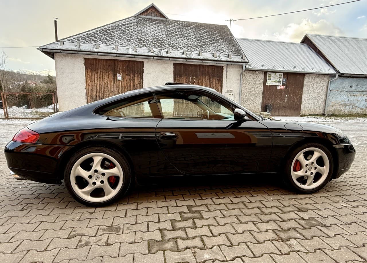 2001 Porsche 996 Carrera / 4