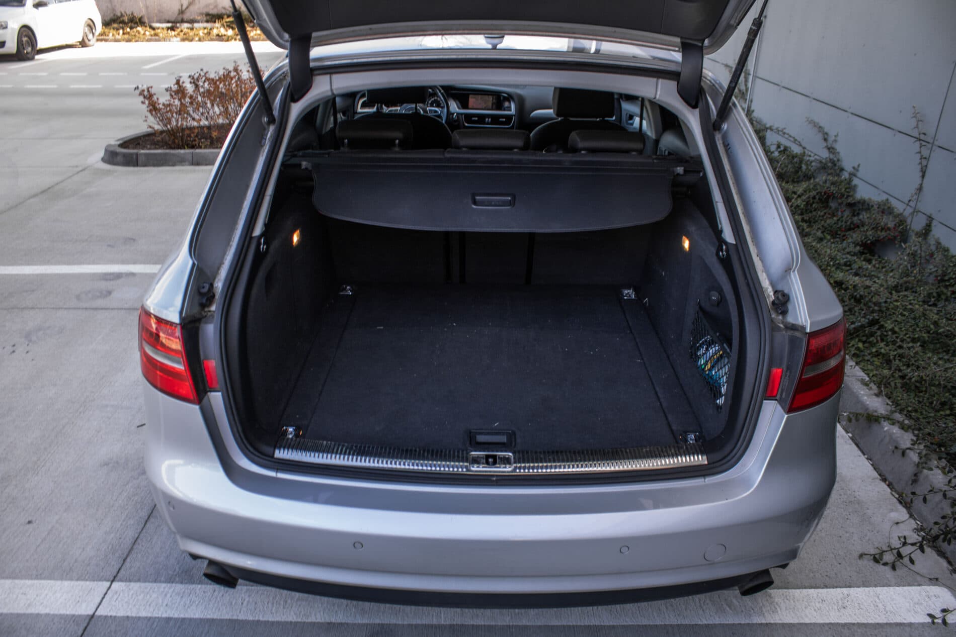 2012 AUDI A4, strieborná kombi, 191 100 km