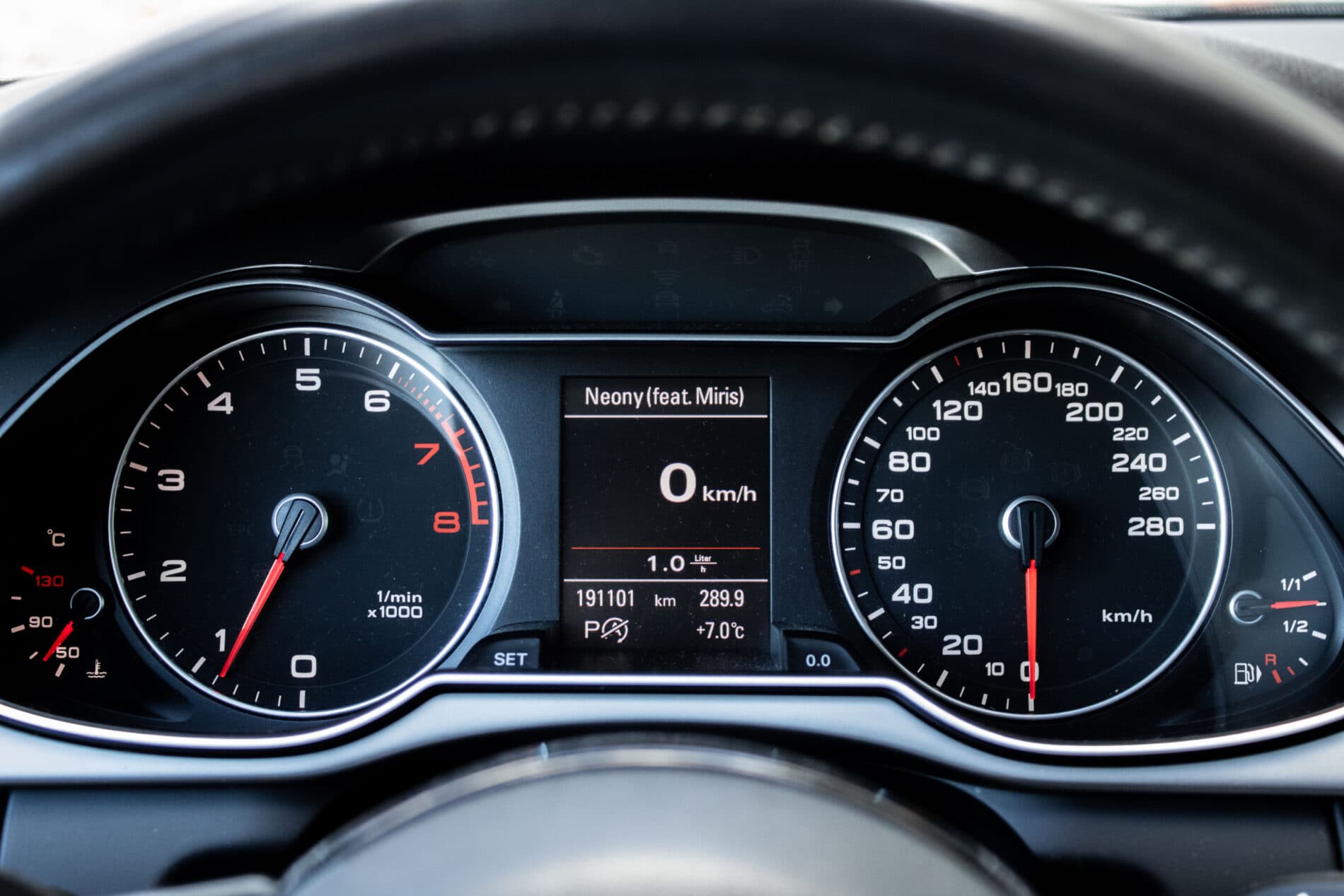 2012 AUDI A4, strieborná kombi, 191 100 km