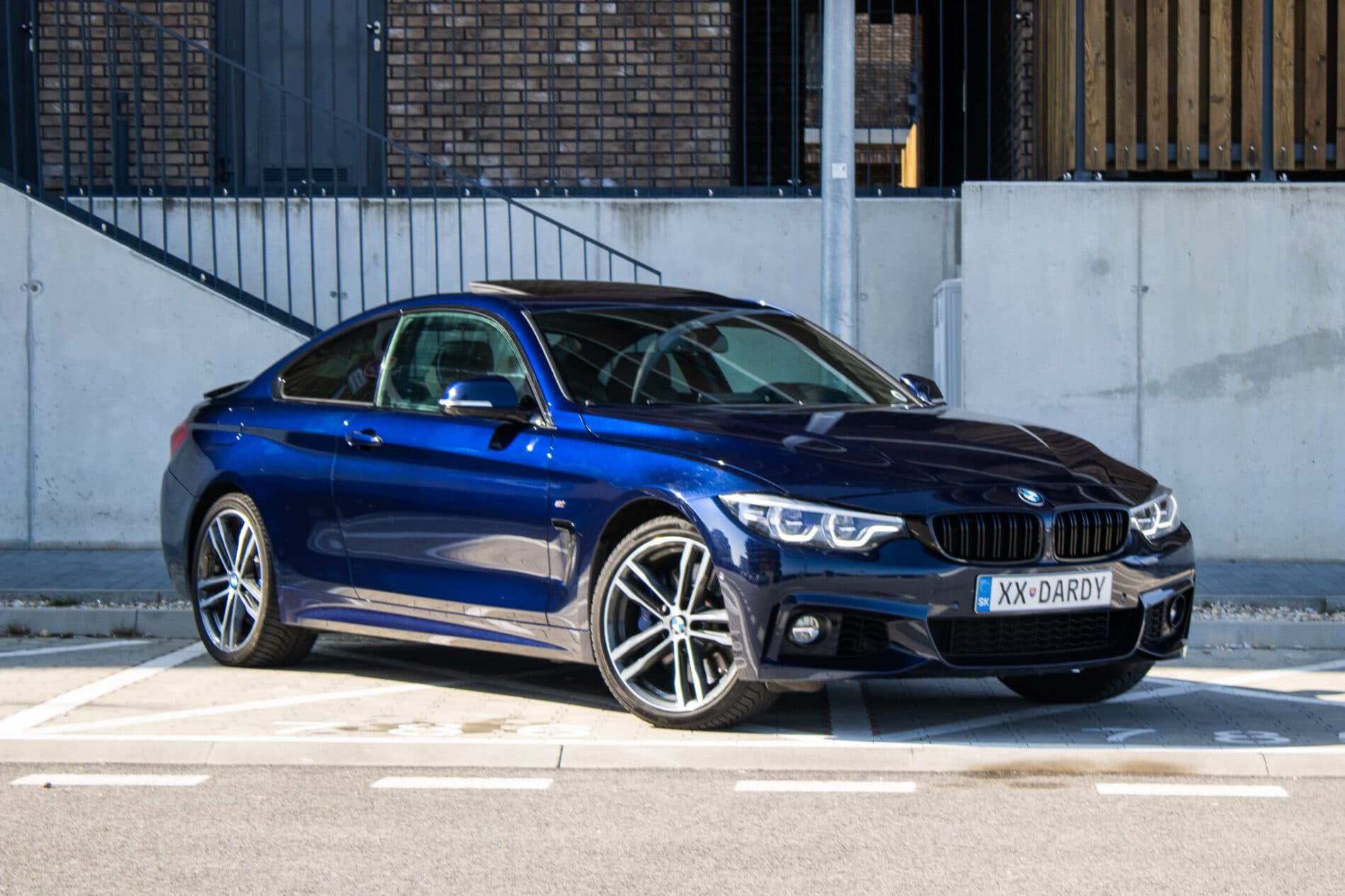 2018 BMW 440i, modrá kupé, 195 763 km
