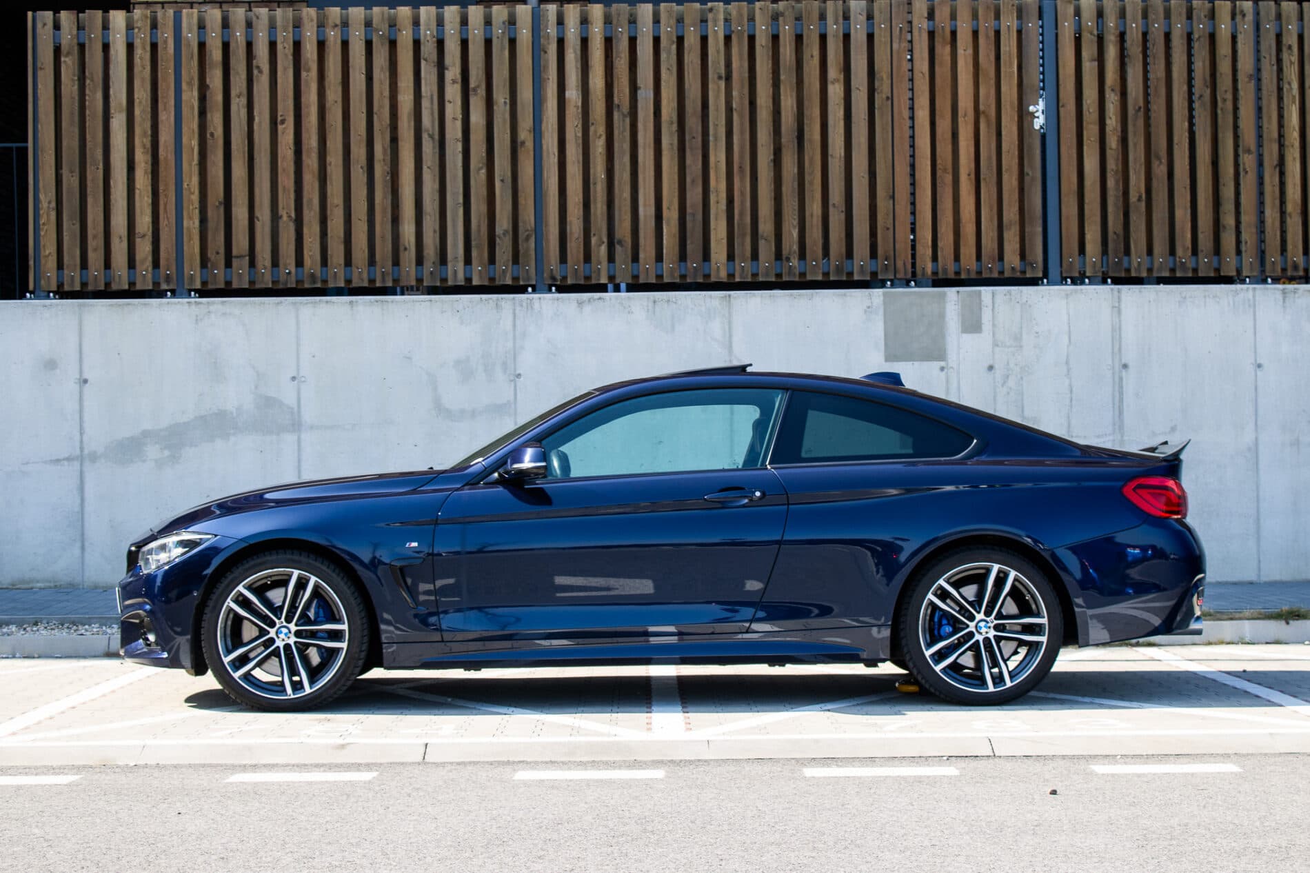 2018 BMW 440i, modrá kupé, 195 763 km