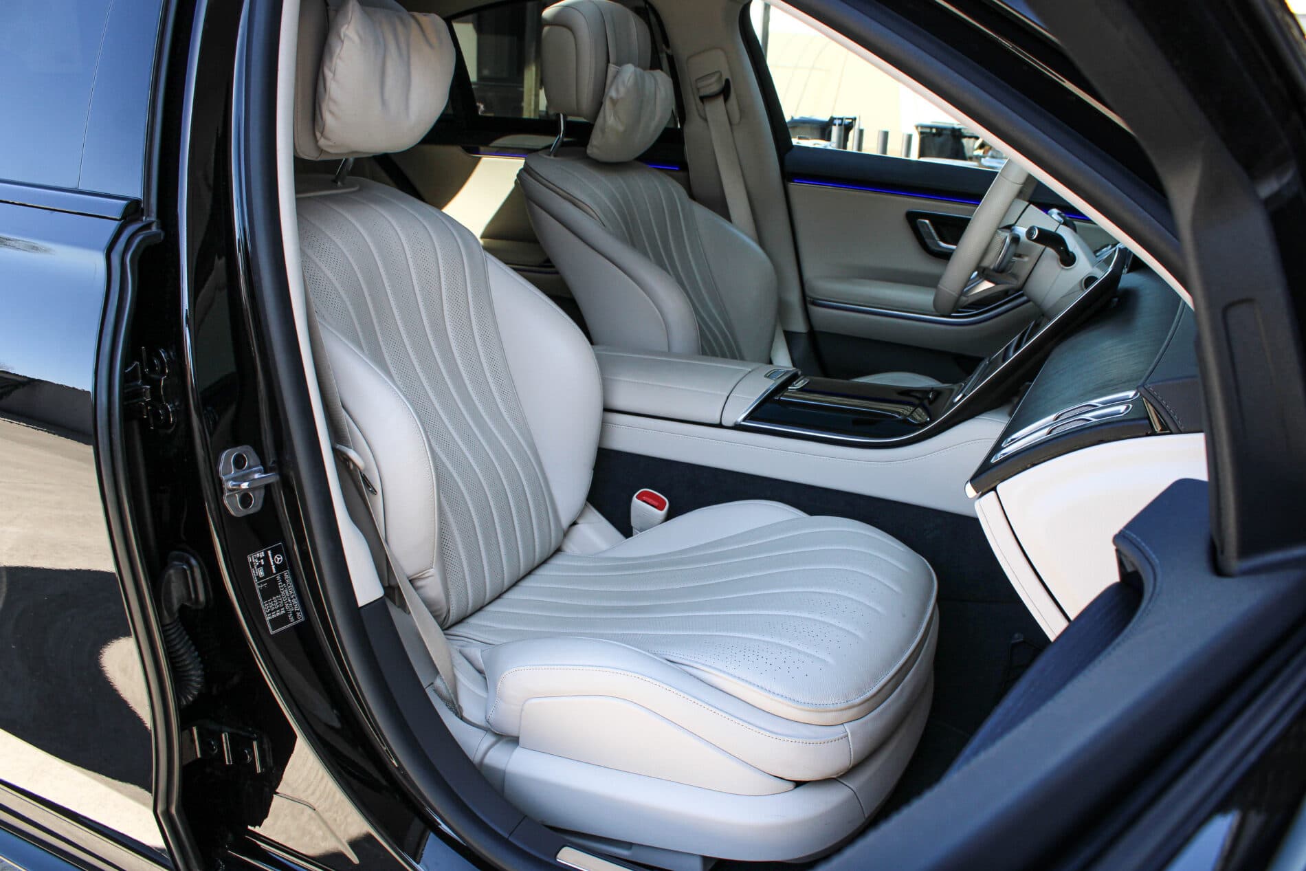 2021 Mercedes-Benz S 400d, čierna sedan, 82 099 km