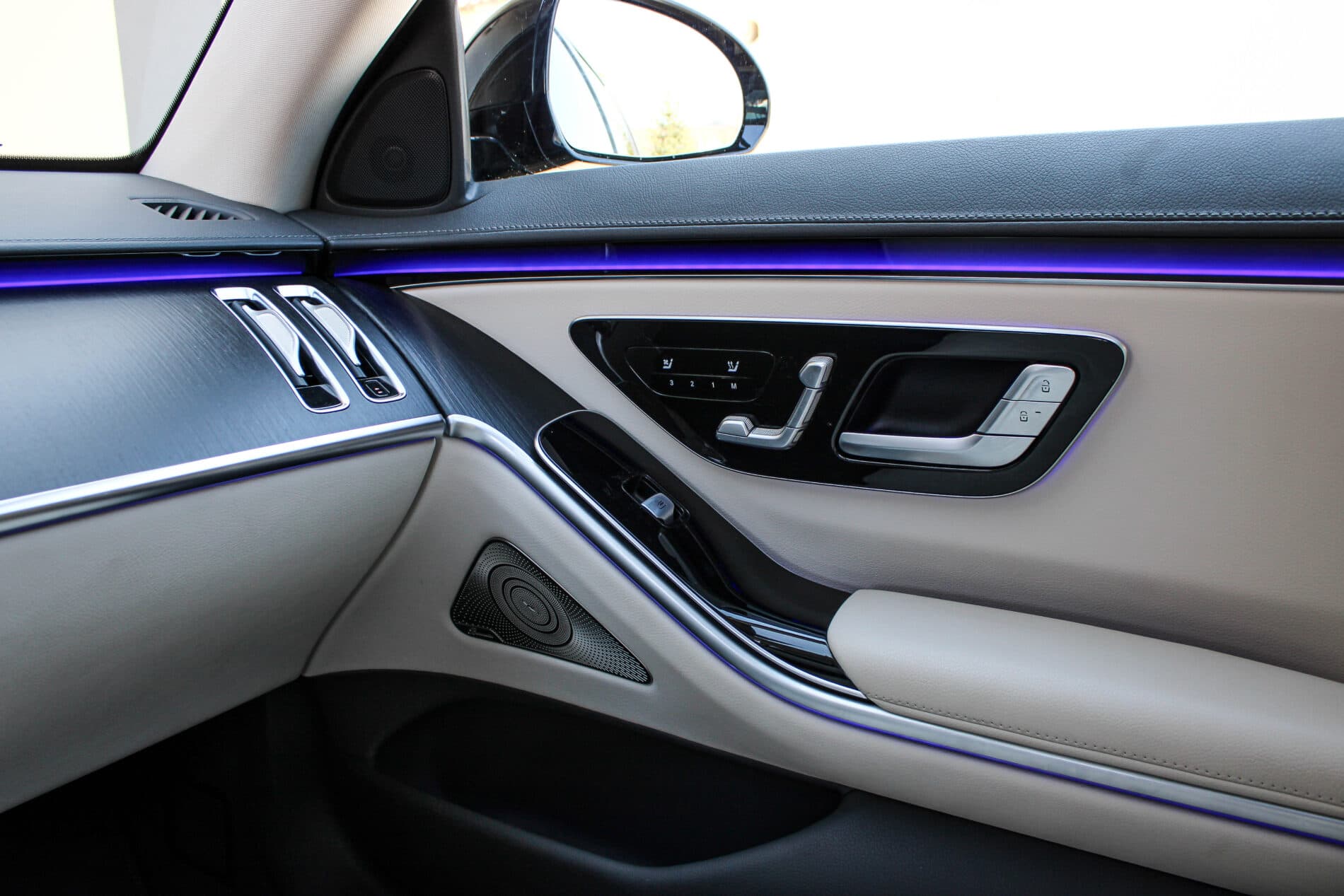2021 Mercedes-Benz S 400d, čierna sedan, 82 099 km