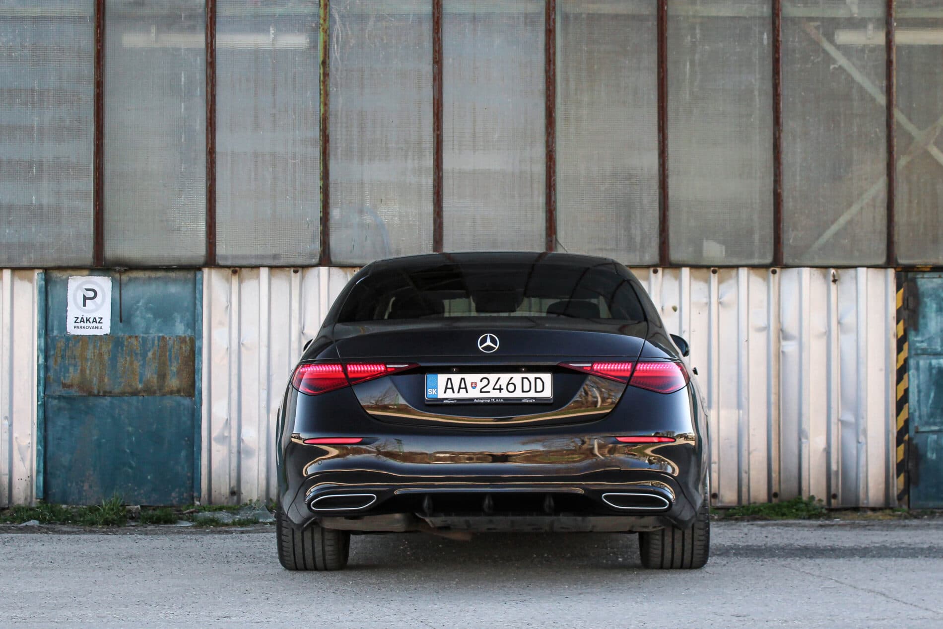 2021 Mercedes-Benz S 400d, čierna sedan, 82 099 km