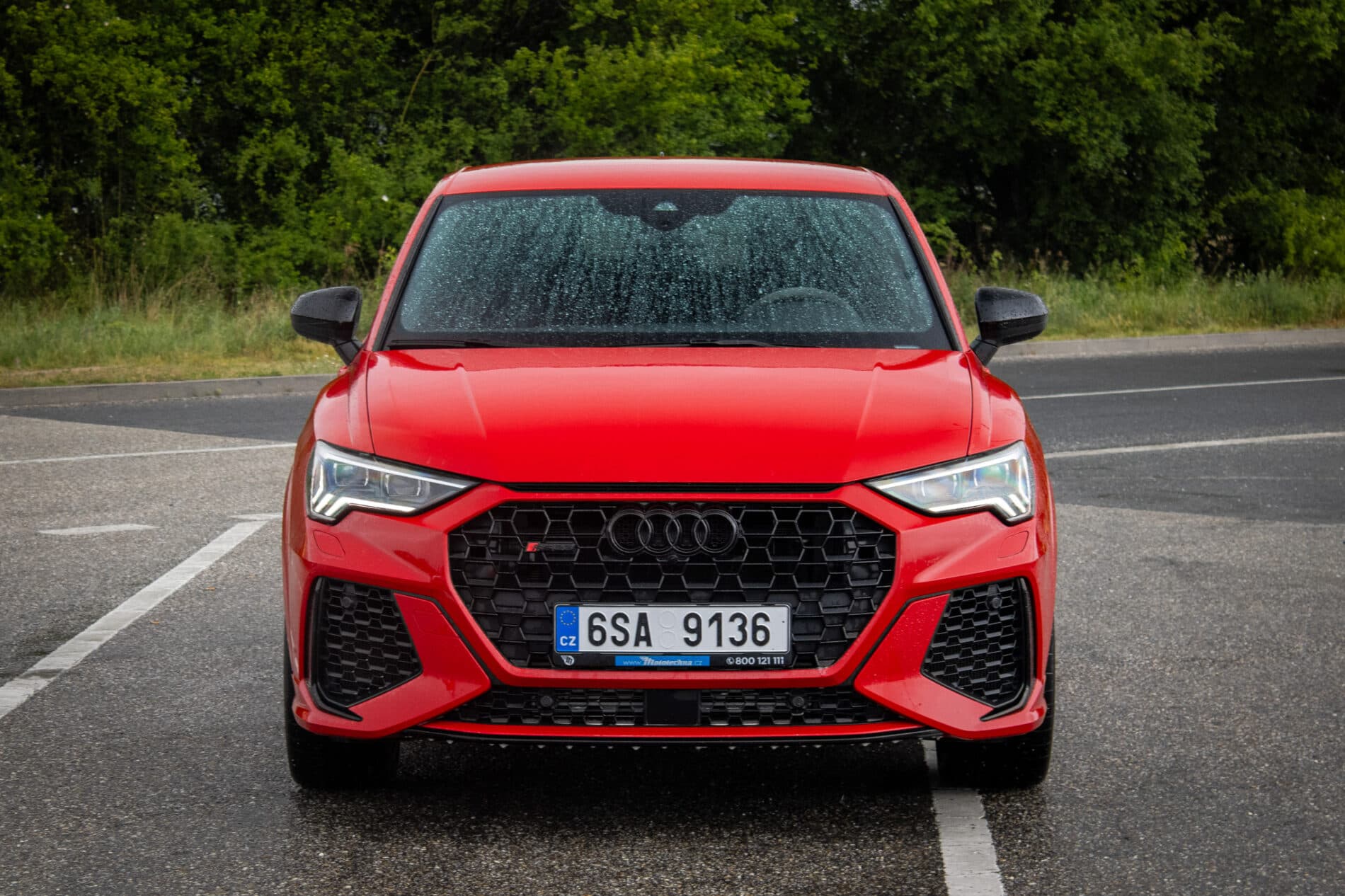 2022 AUDI RSQ3, červená suv, 26 664 km