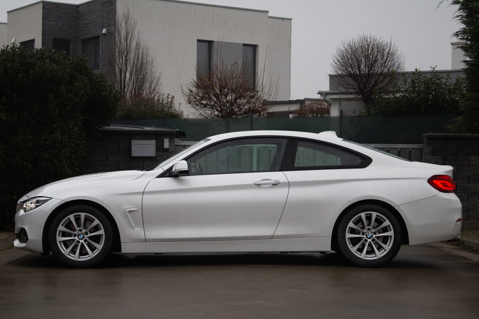 2020 BMW 430i, biela kupé, 67 237 km