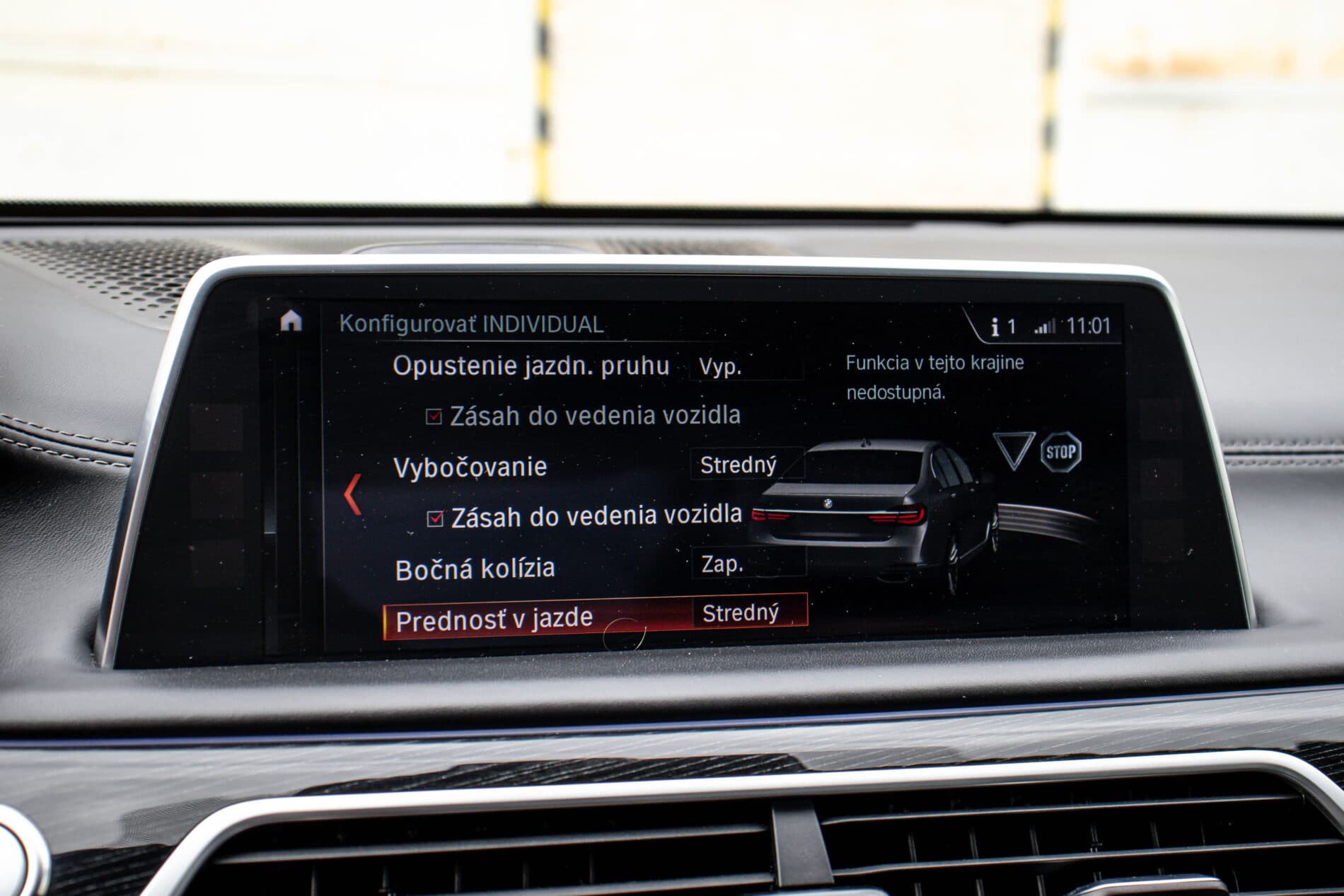 2017 BMW 740d, čierna sedan, 160 013 km