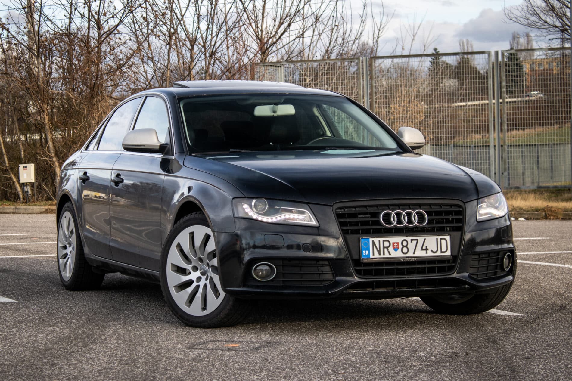 2008 AUDI A4, čierna sedan, 299 650 km