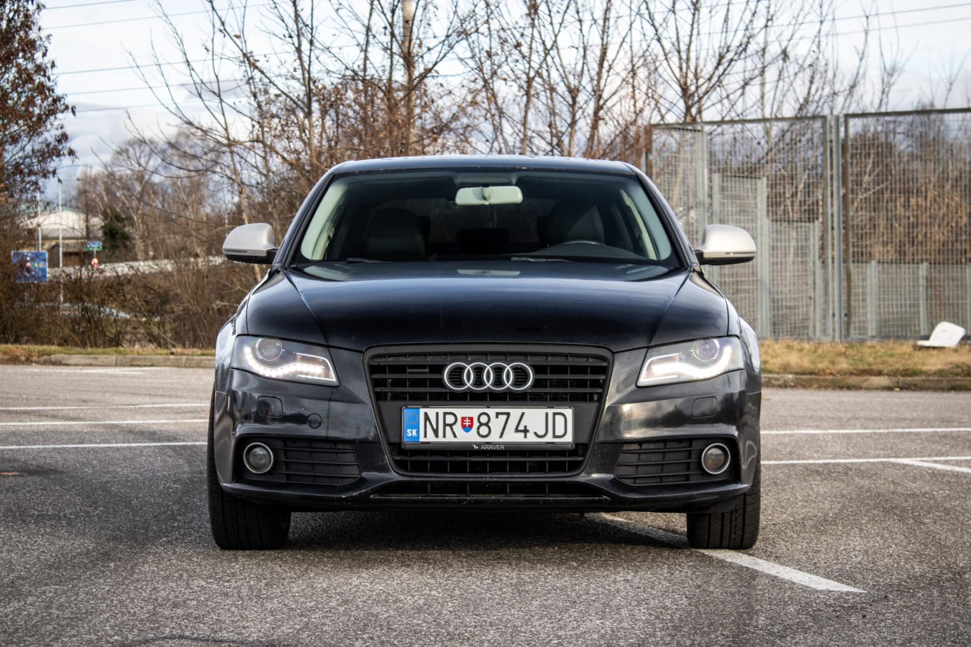 2008 AUDI A4, čierna sedan, 299 650 km