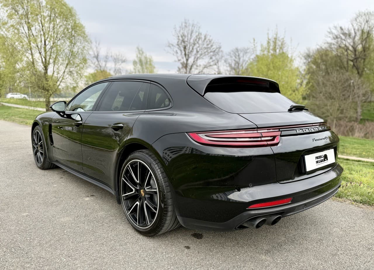 2018 Porsche Panamera 4S Sport Turismo, čierna kombi, 106 000 km