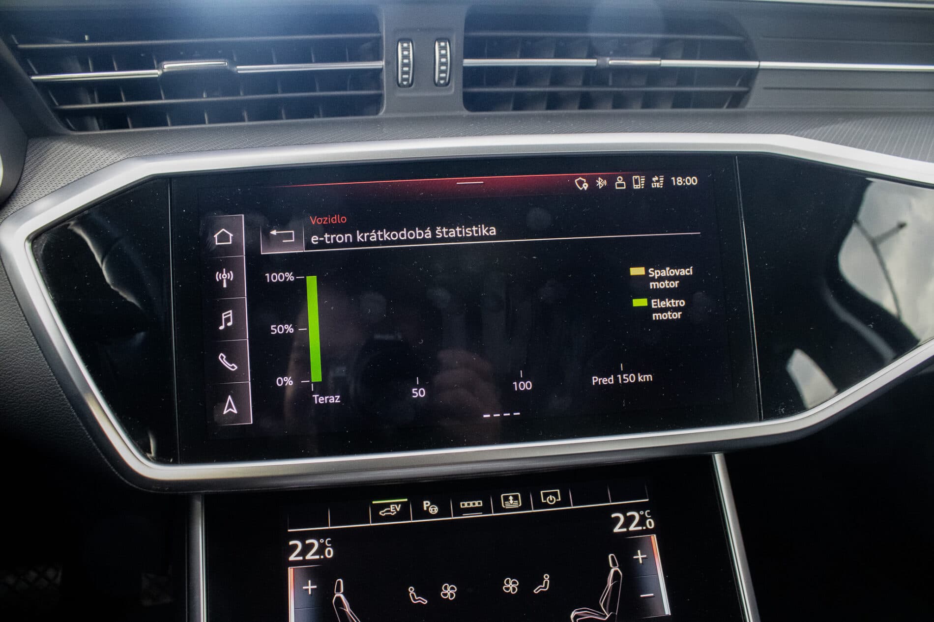 2023 AUDI A6, sivá sedan, 49 750 km