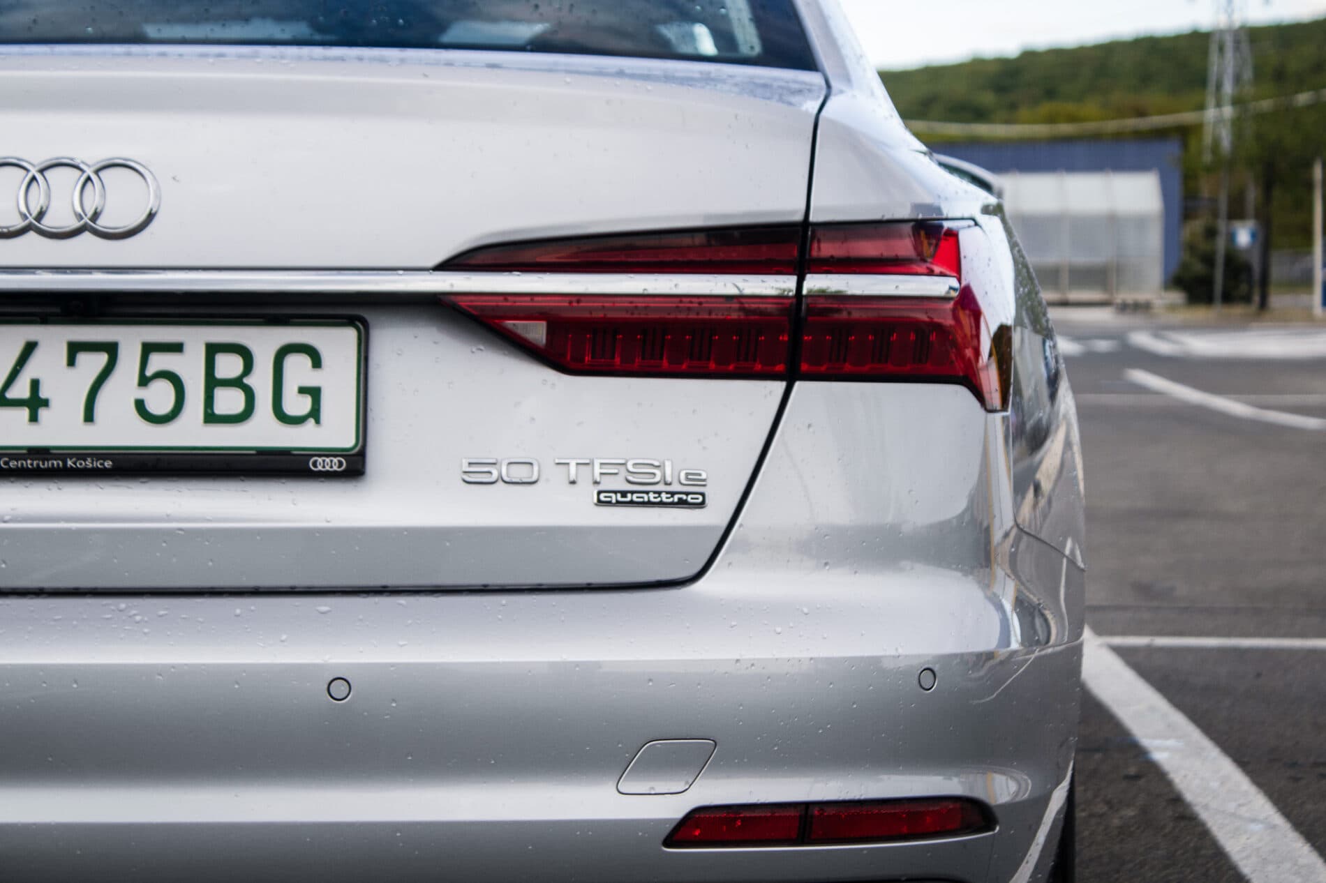 2023 AUDI A6, sivá sedan, 49 750 km