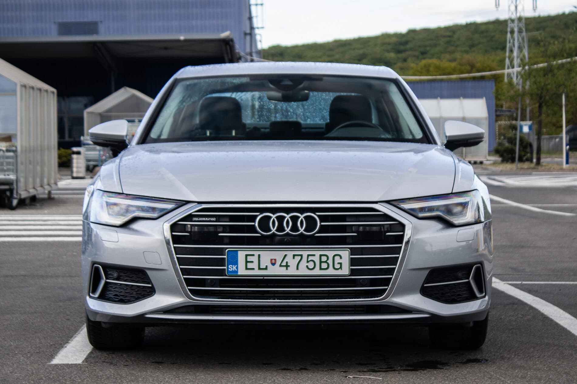 2023 AUDI A6, sivá sedan, 49 750 km