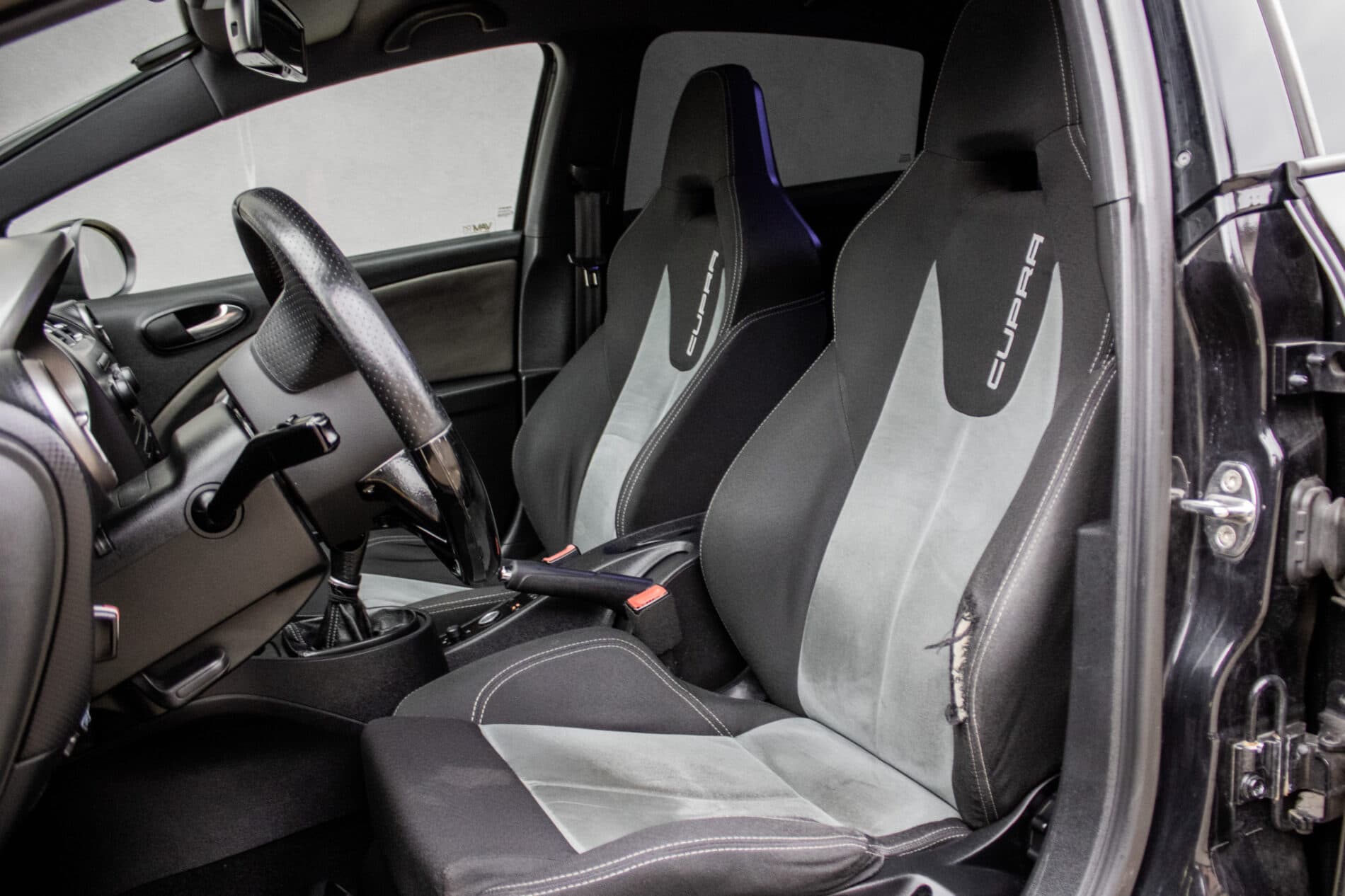 2009 Seat Leon Cupra R, čierna hatchback, 319 291 km