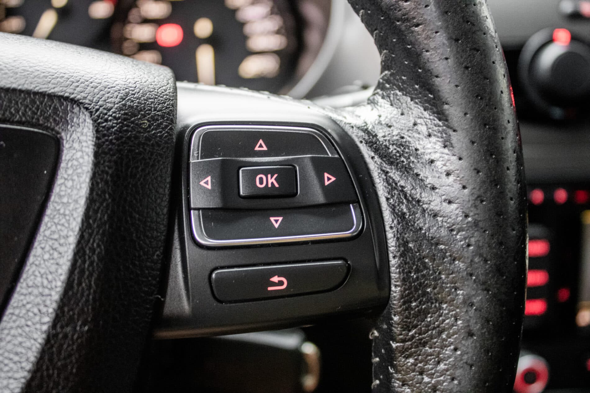 2009 Seat Leon Cupra R, čierna hatchback, 319 291 km
