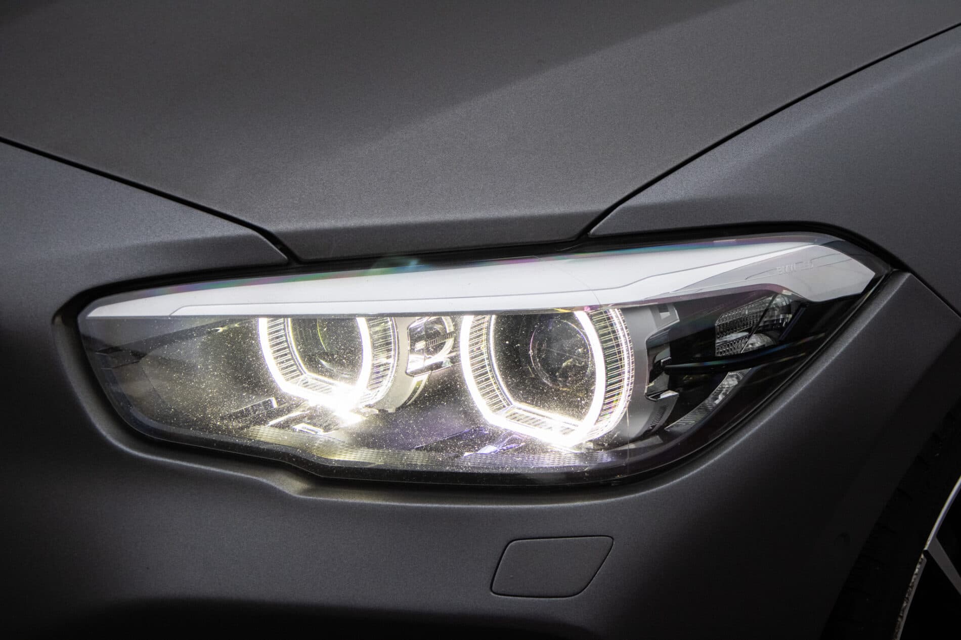 2018 BMW M140i, sivá hatchback, 144 720 km