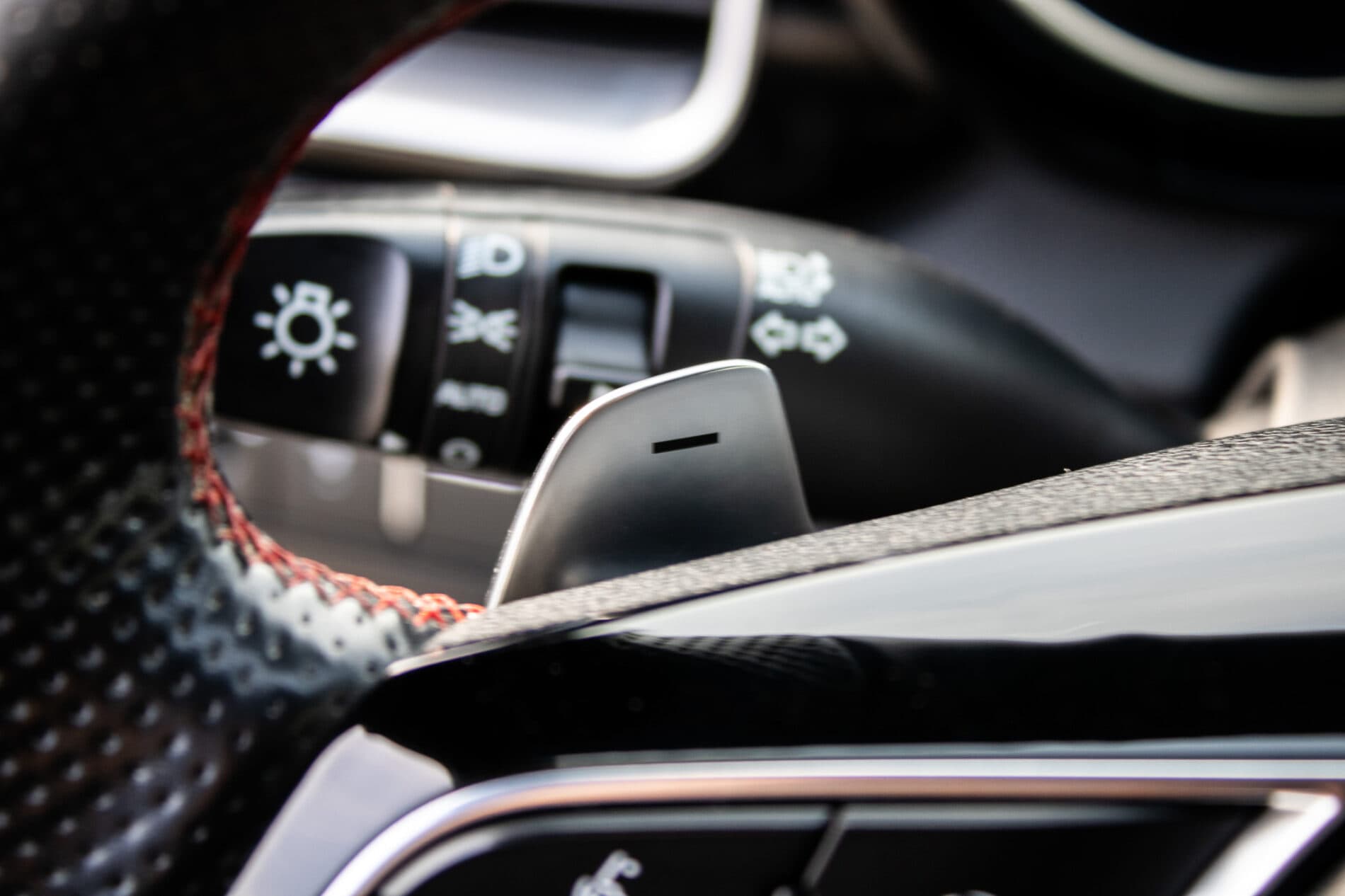 2019 Kia ProCeed GT, biela hatchback, 115 981 km