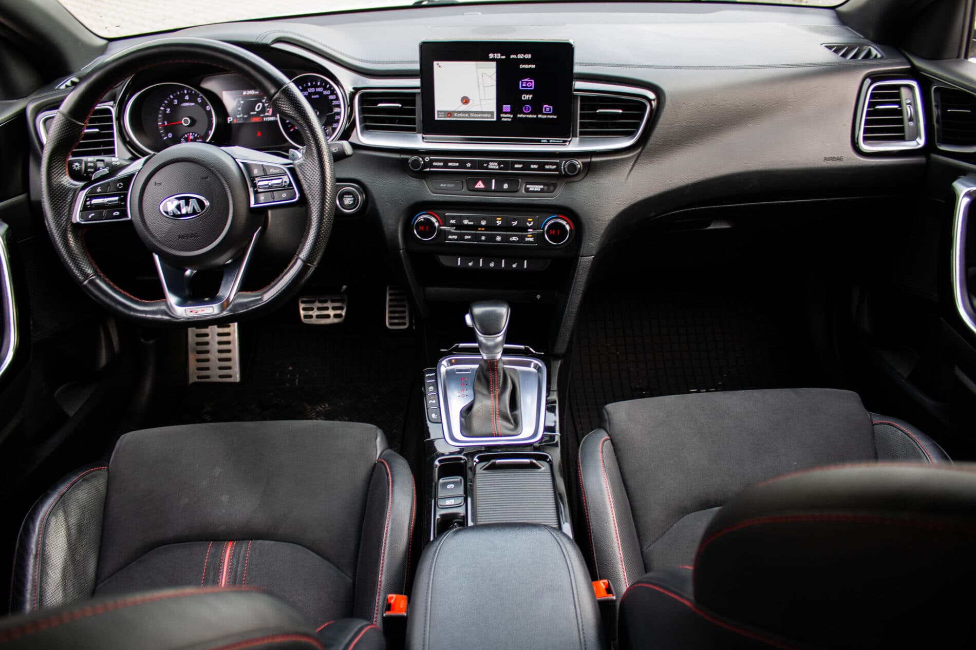 2019 Kia ProCeed GT, biela hatchback, 115 981 km